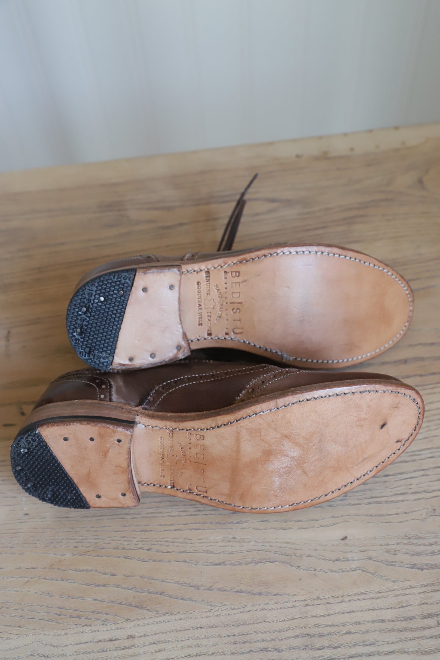 BedStu all leather oxfords size 6.5