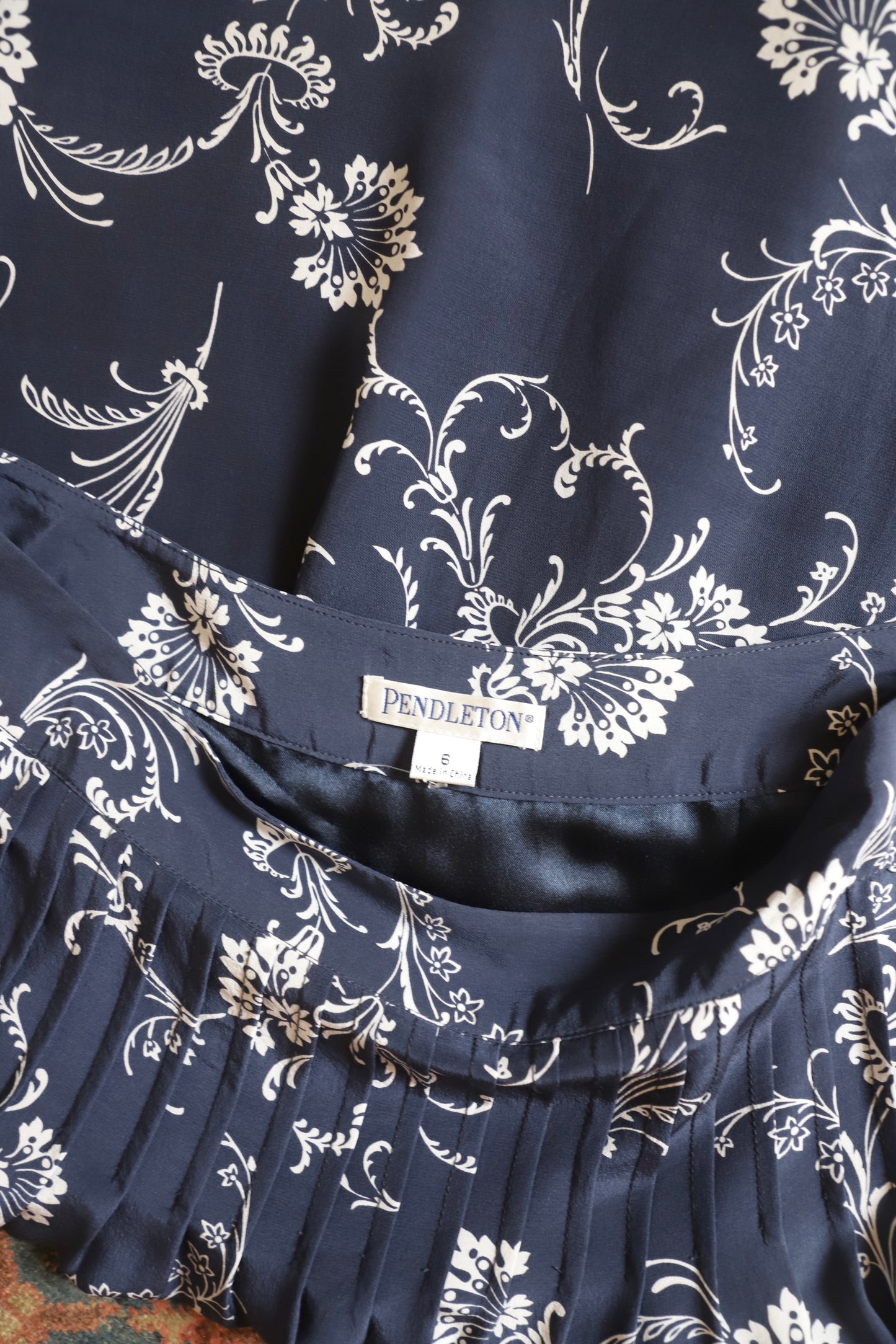 Silk Pendleton skirt size 6