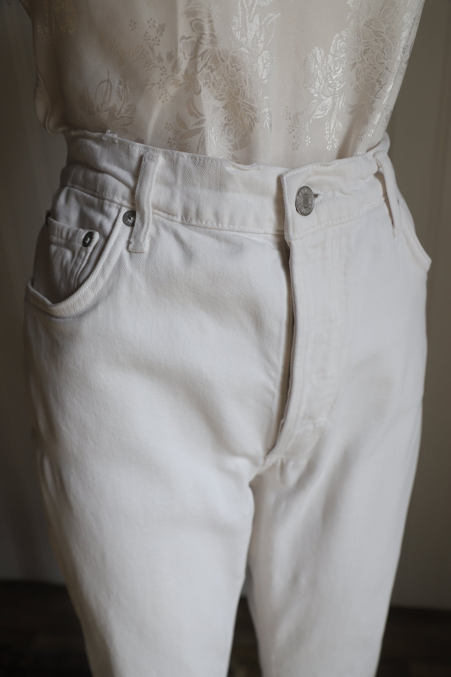 Agolde white denim size 29