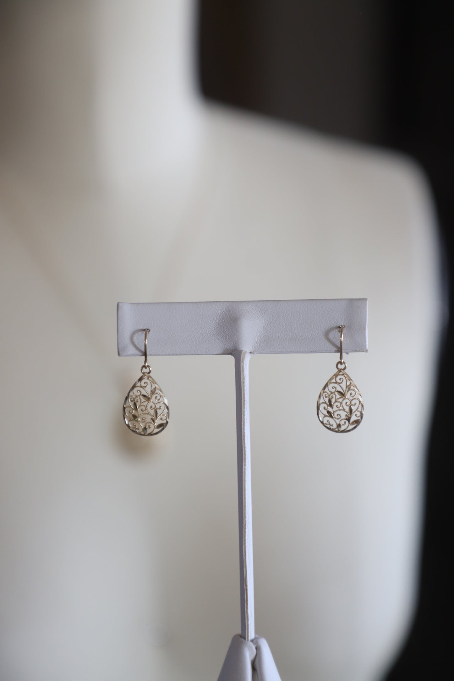 10k Gold necklace/earrings set