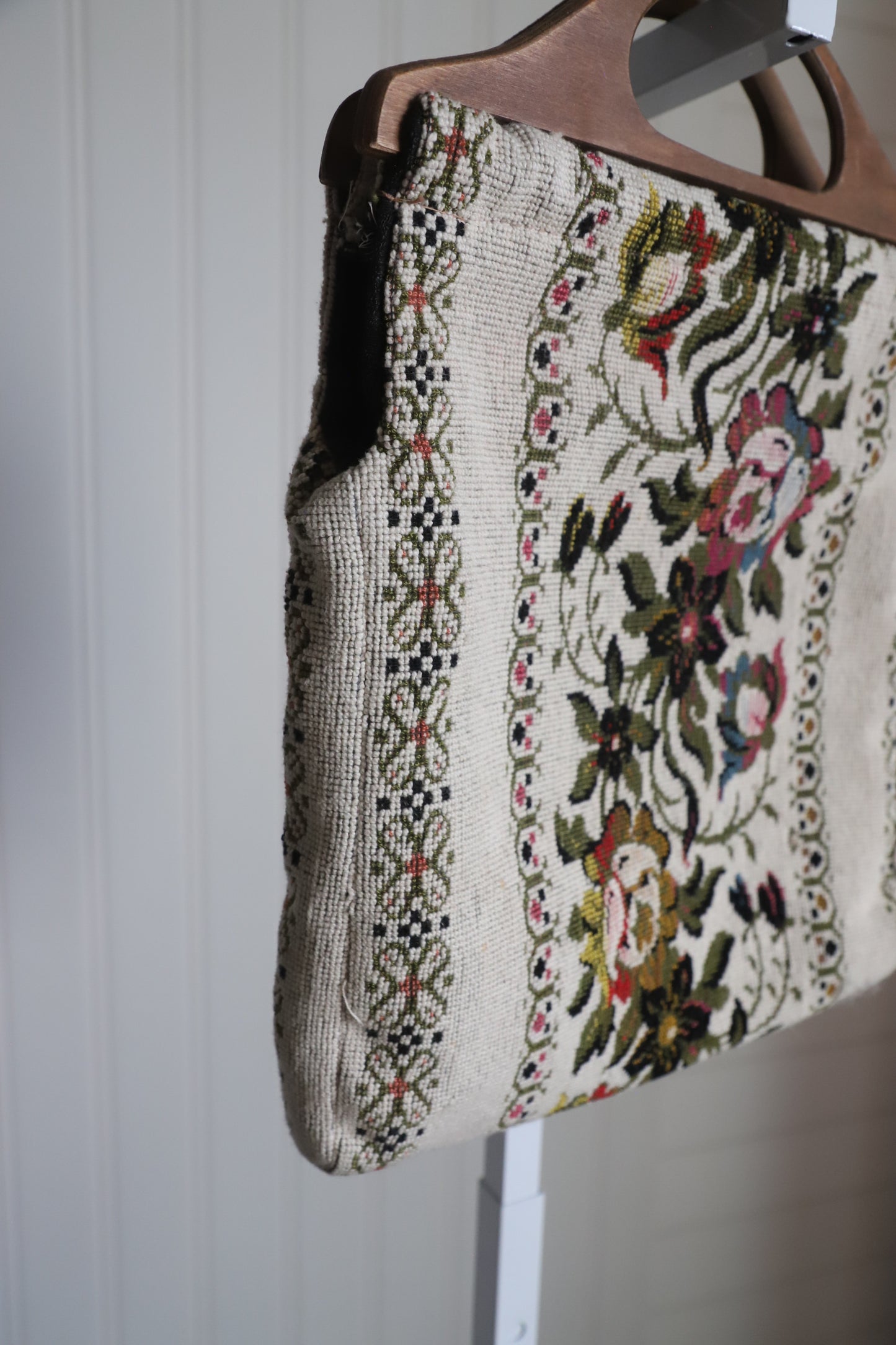 Vintage Carpet bag with wooden handles