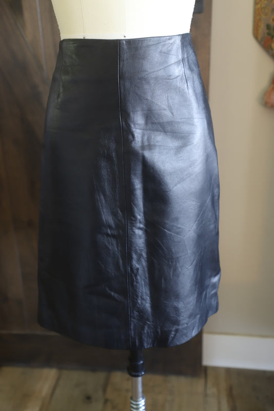 Vintage real leather skirt, size 4 (28/29” waist)