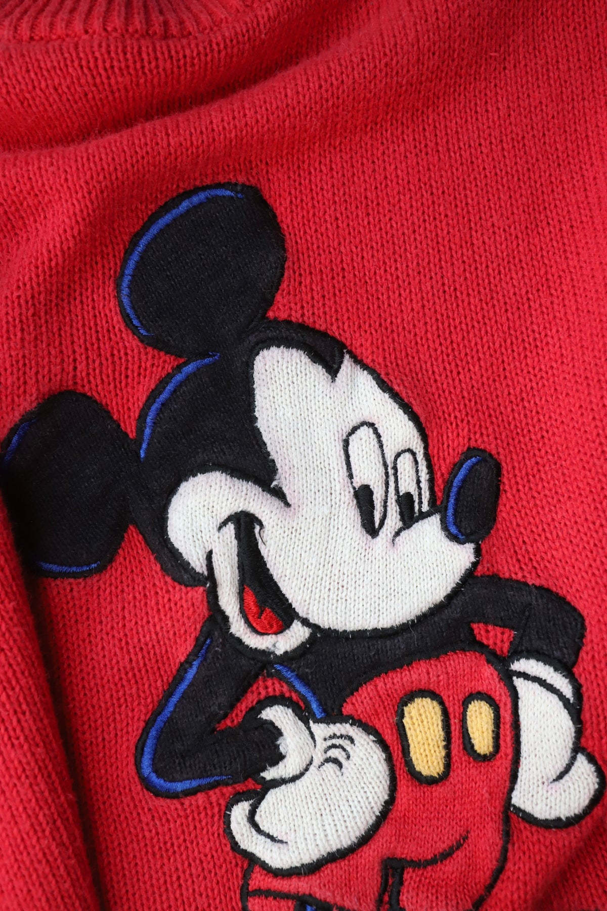 Vintage 90’s Mickey sweater size L