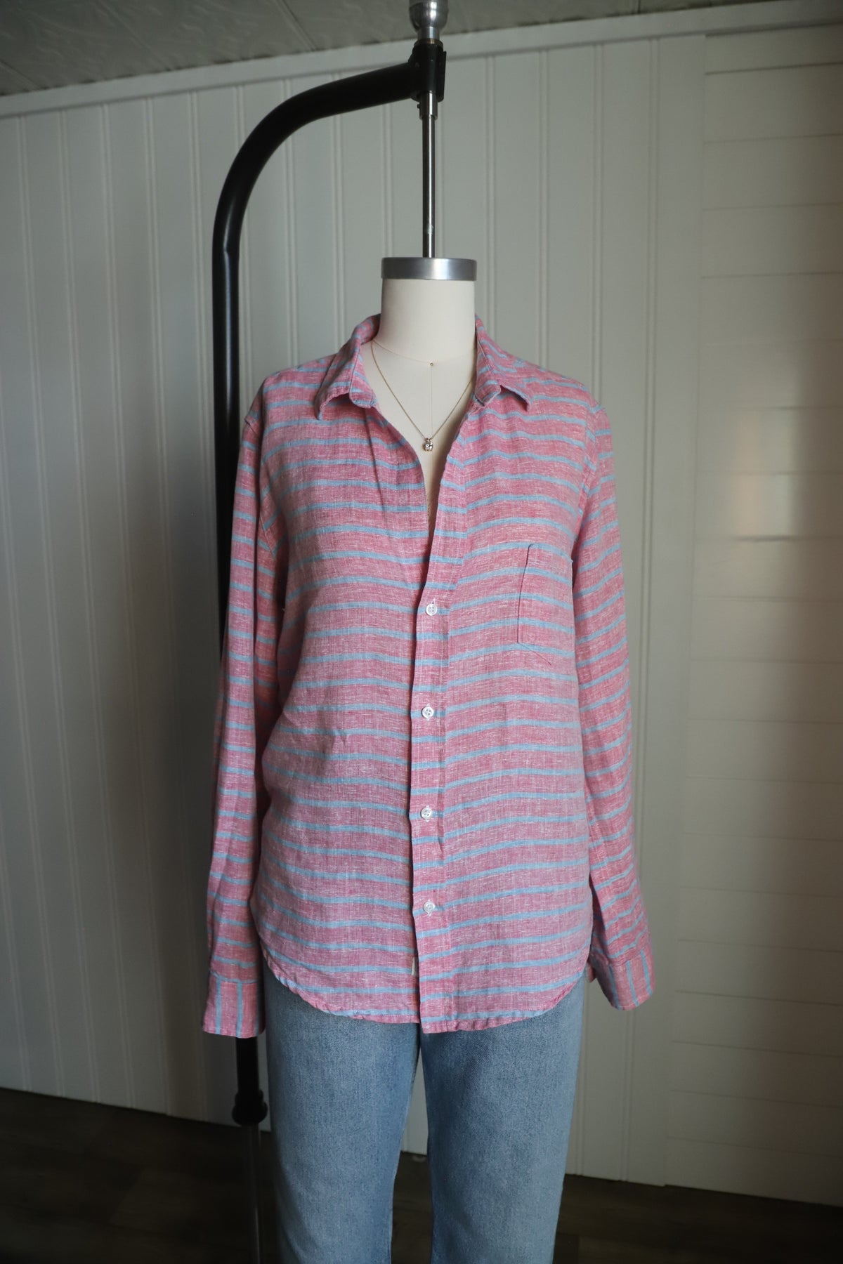 Frank and Eileen linen shirt size M