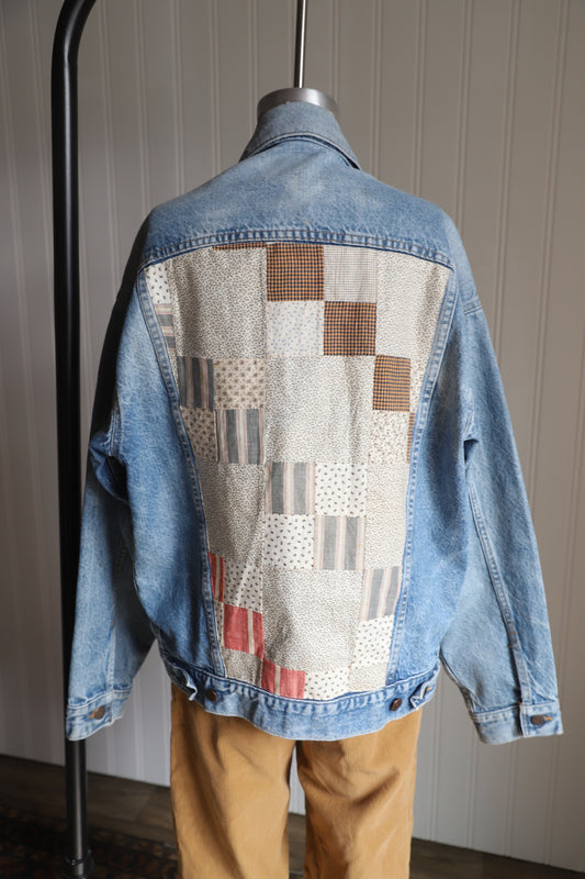 Vintage 1970’s one of a kind Levis brand antique quilt patched jacket (see description for size)