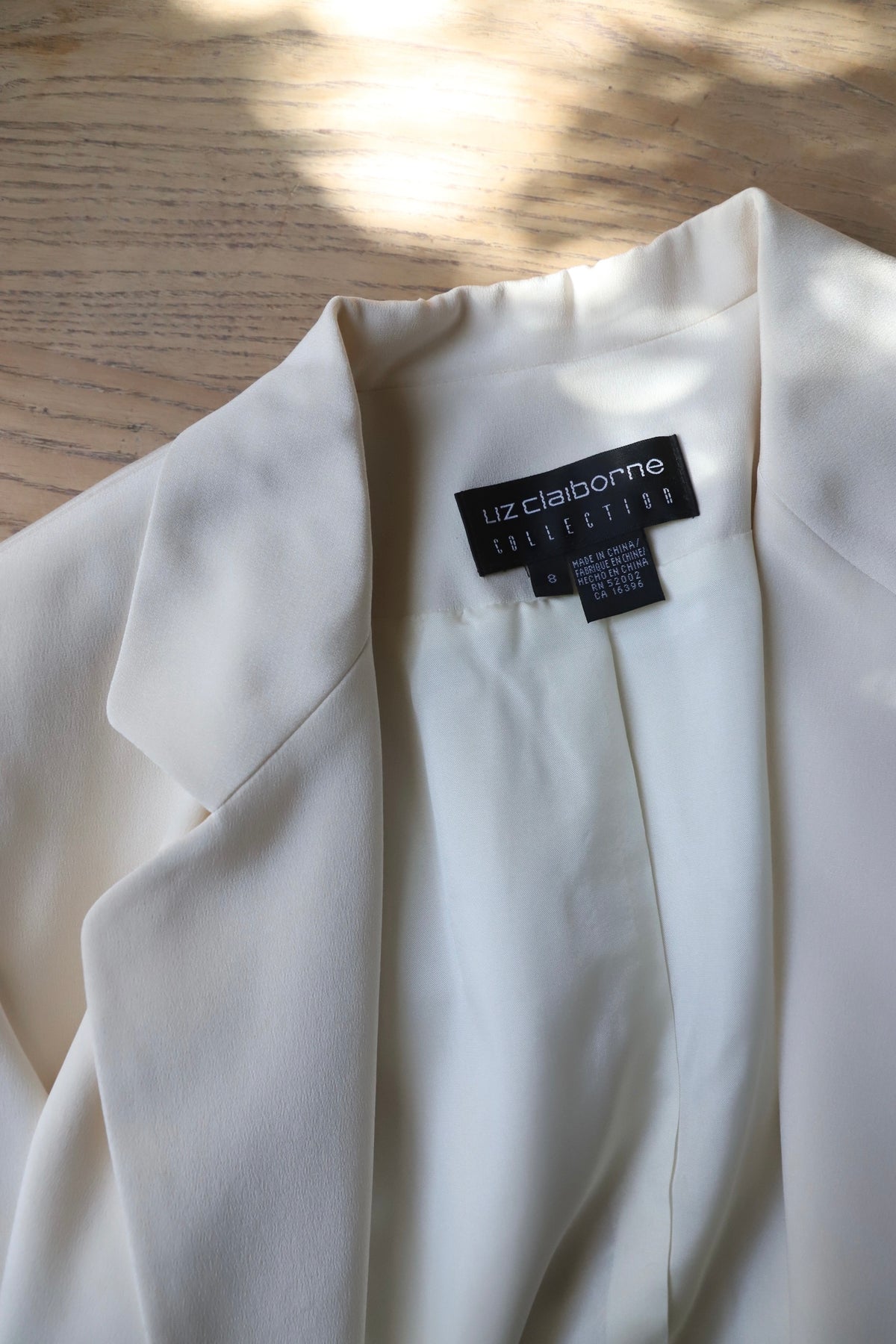 Vintage deadstock (NWT) Liz Claiborne silk blazer with belt