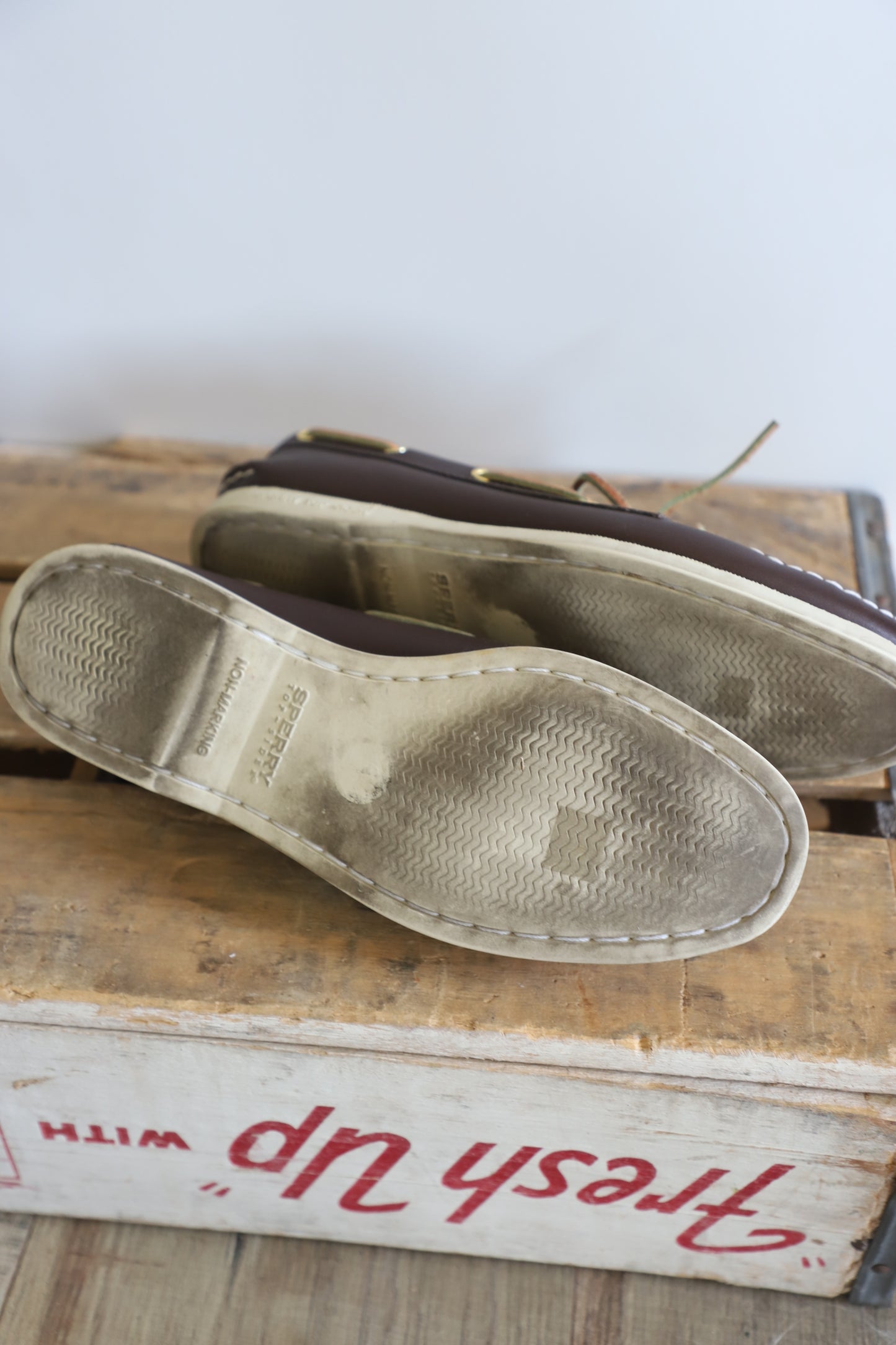 Sperry boat shoes size 10