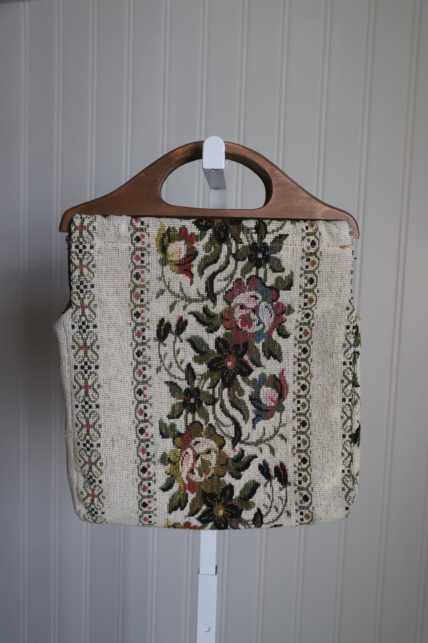 Vintage Carpet bag with wooden handles