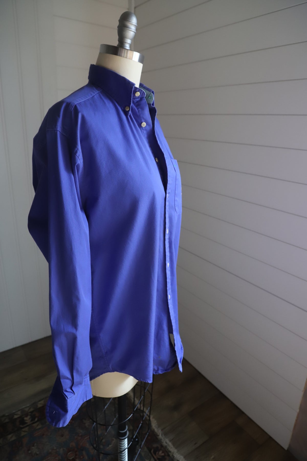 Vintage Tommy Hilfiger emblem button down