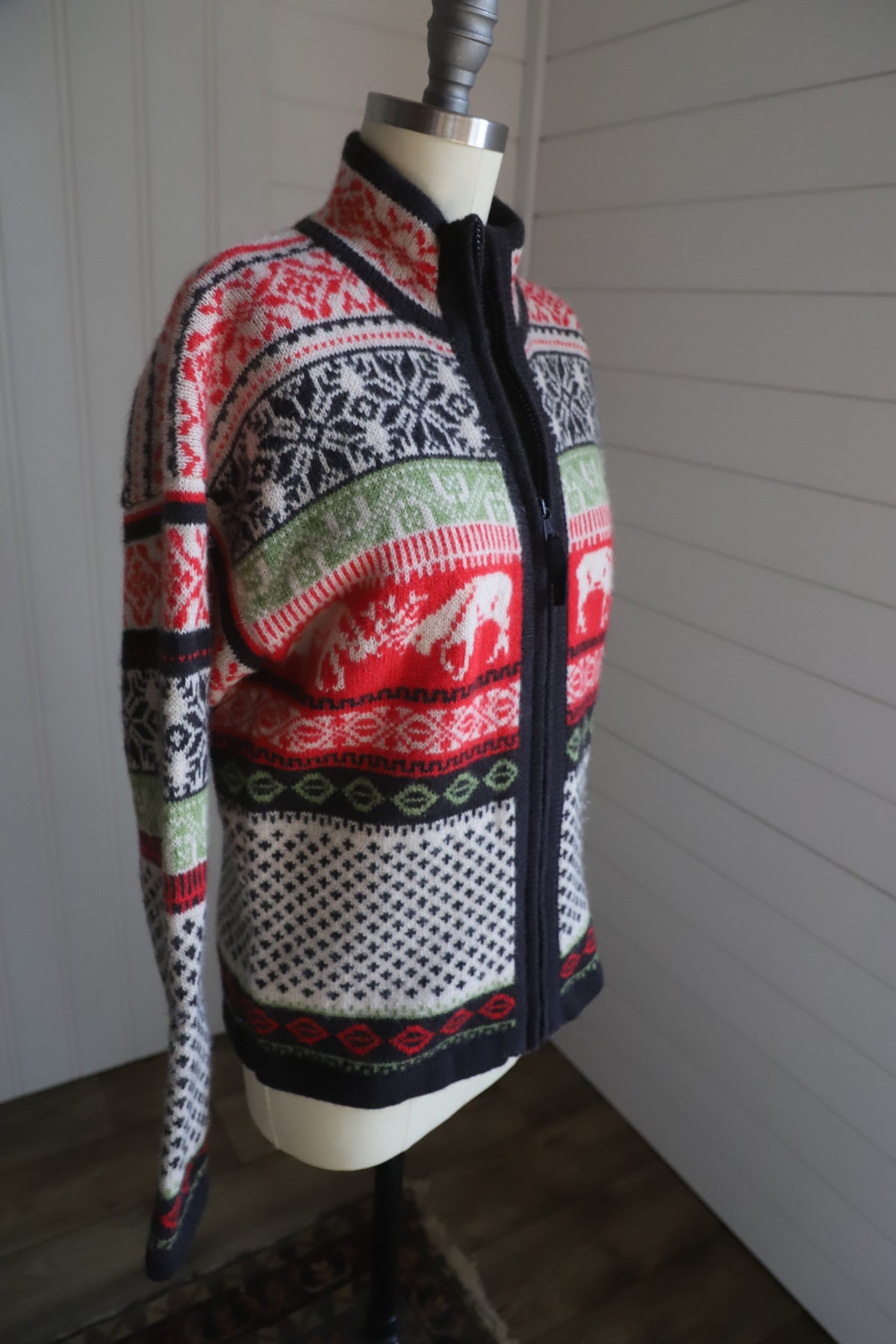 Wool zip up sweater with Reindeer design