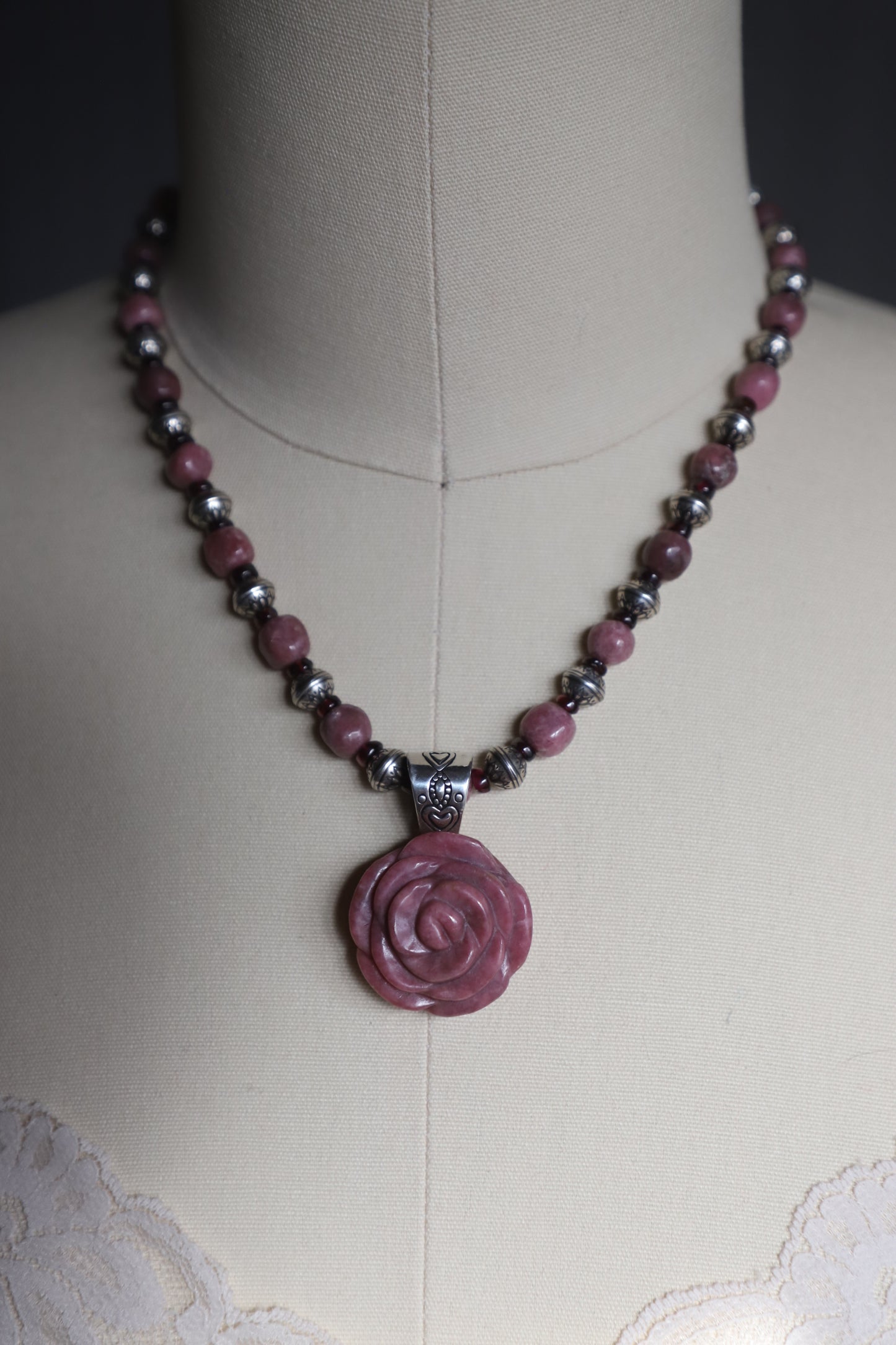 Vintage Carolyn Pollack Sterling+rhodolite Rose necklace