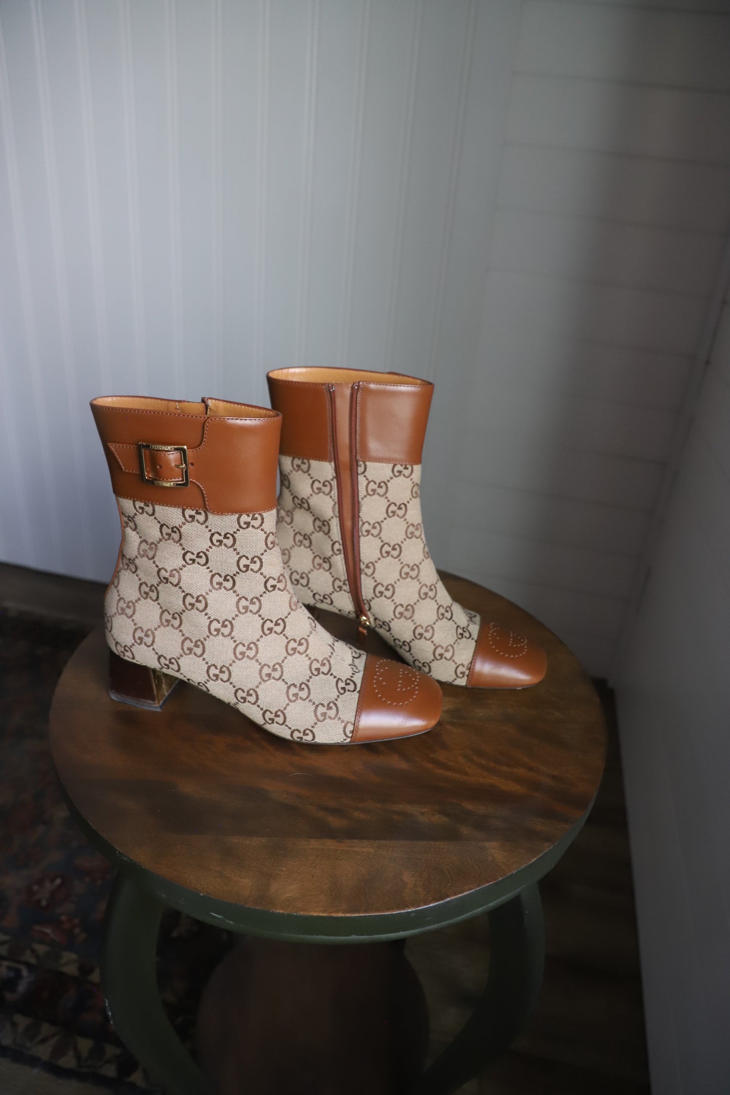 Gucci Canvas and Leather boots size 39
