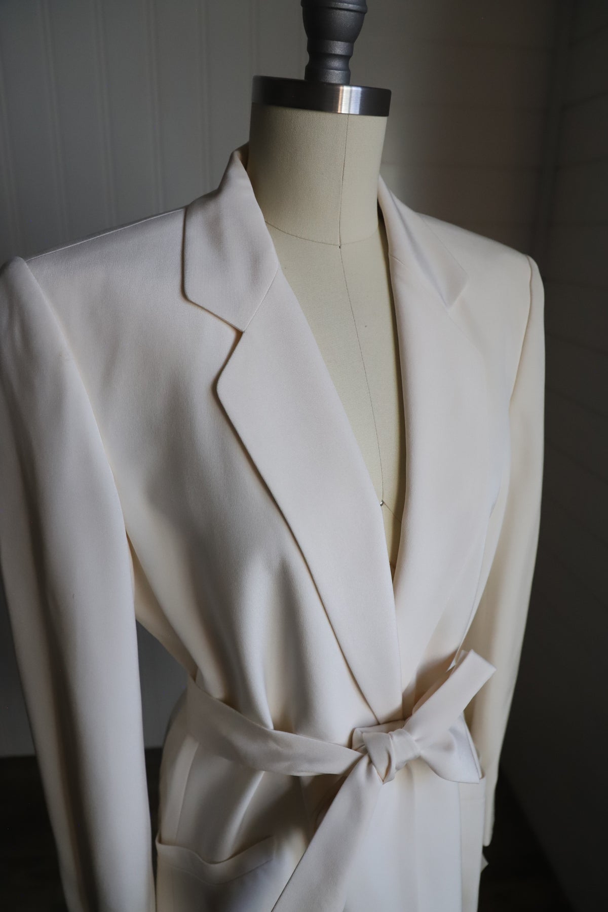 Vintage deadstock (NWT) Liz Claiborne silk blazer with belt