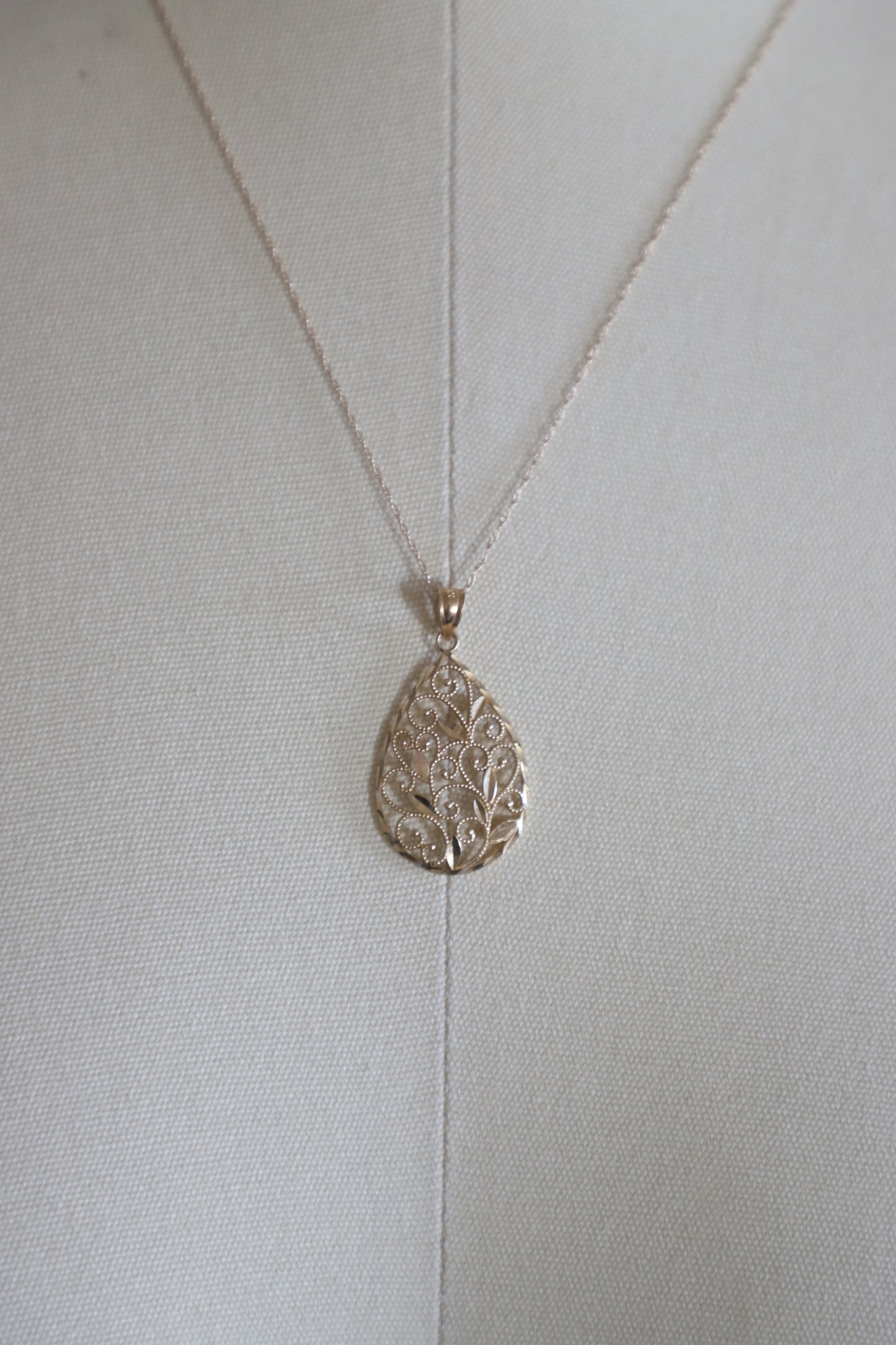 10k Gold necklace/earrings set