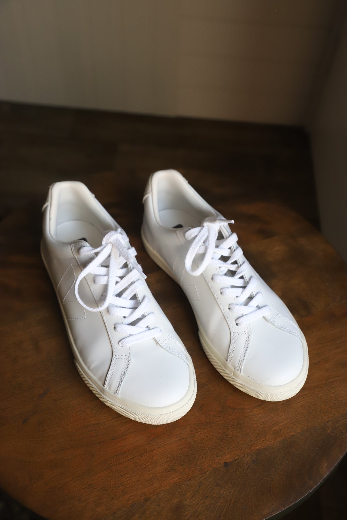 Classic Veja sneakers size 8