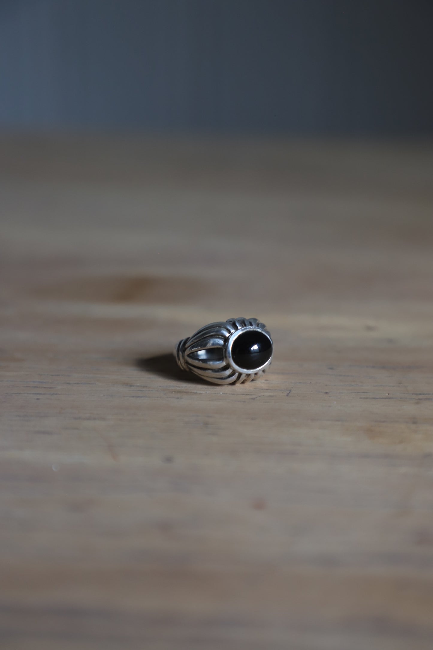 Vintage Sterling+Onyx chunky ring size 8