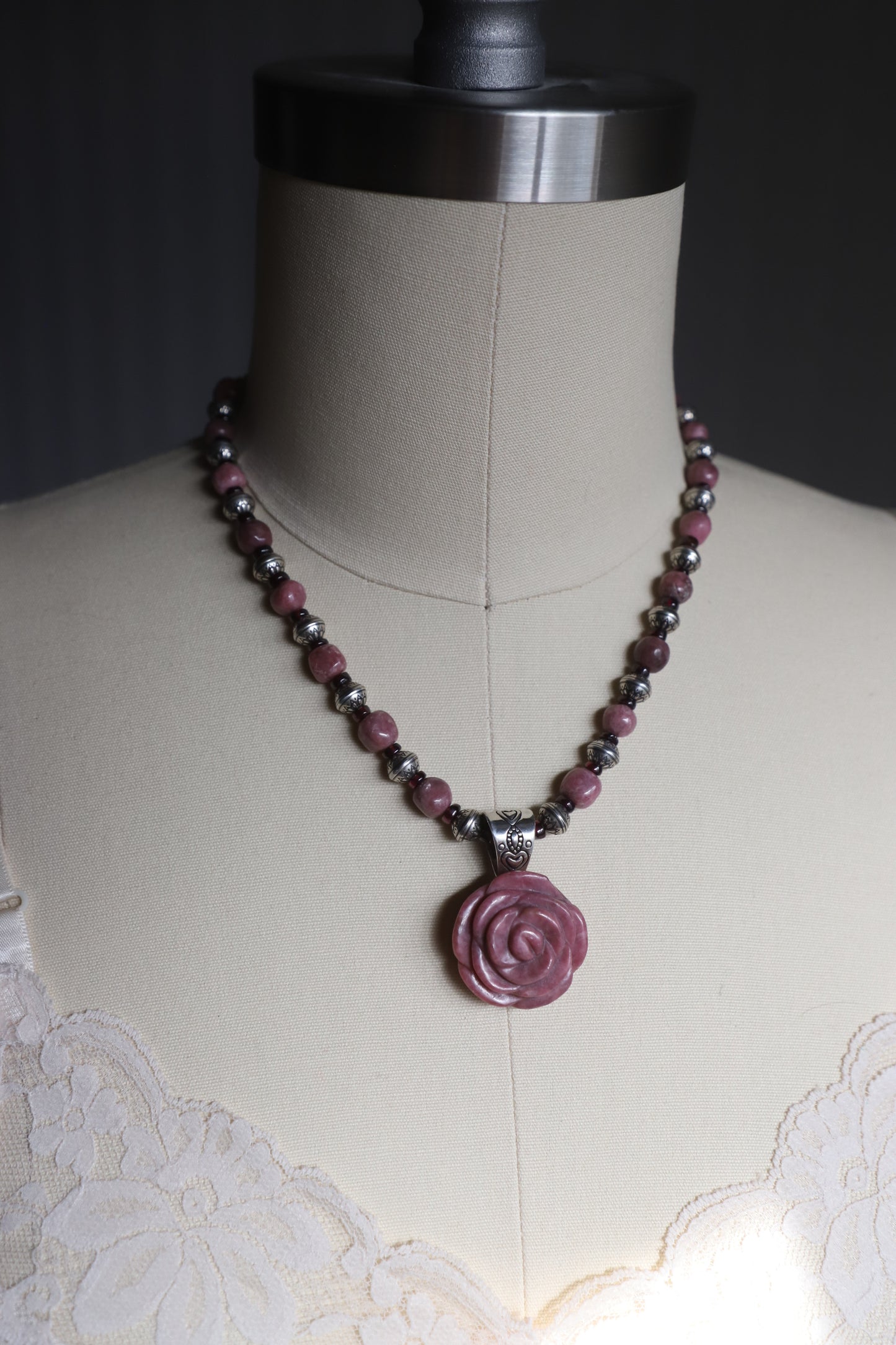 Vintage Carolyn Pollack Sterling+rhodolite Rose necklace