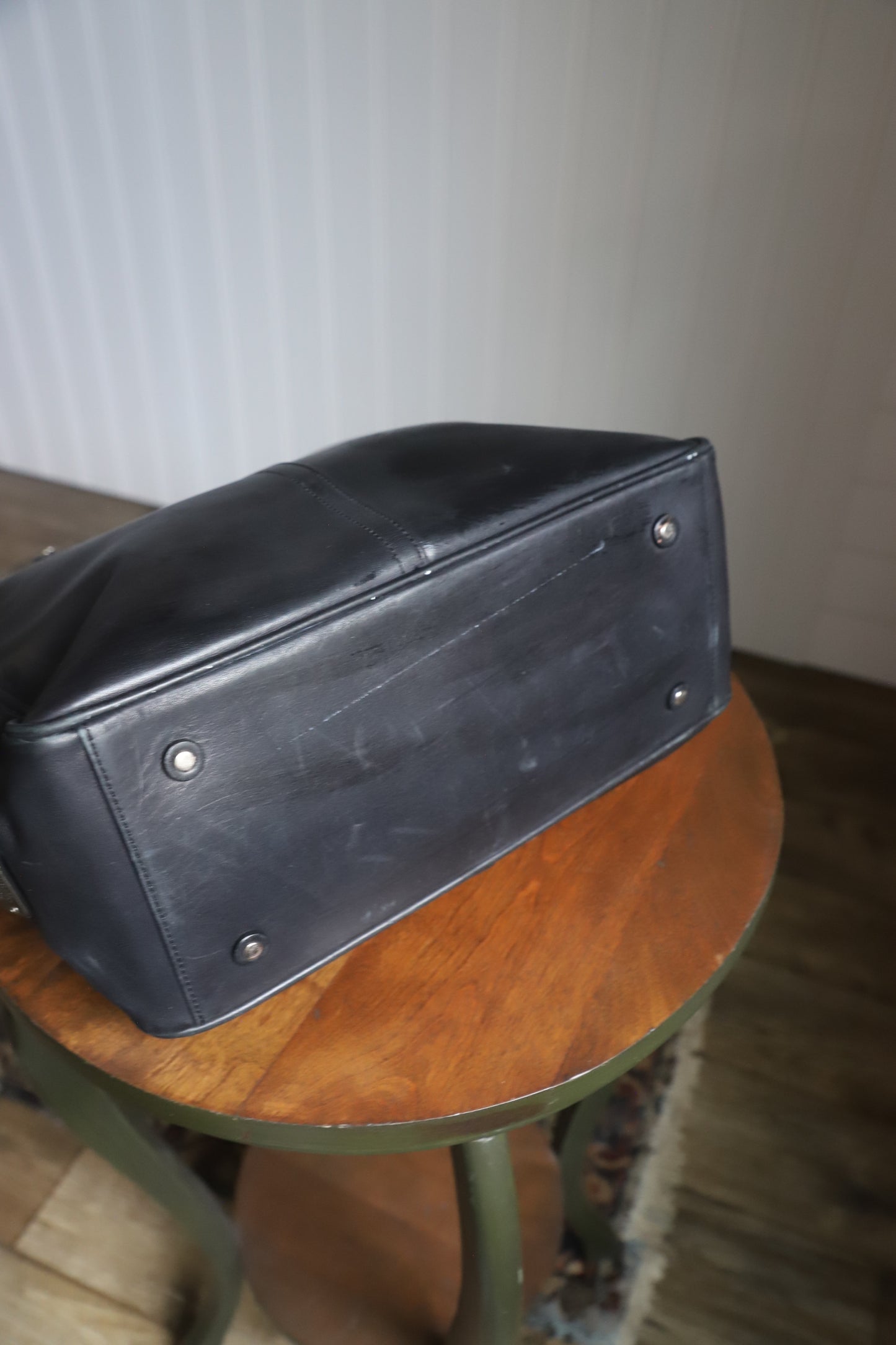 Y2K 04 Leather Coach tote bag