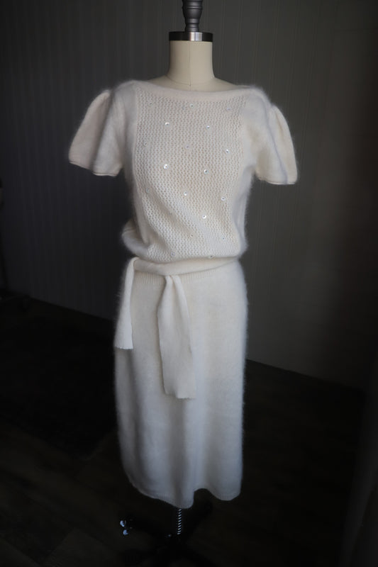 Vintage lambswool/angora blend dress with belt size M