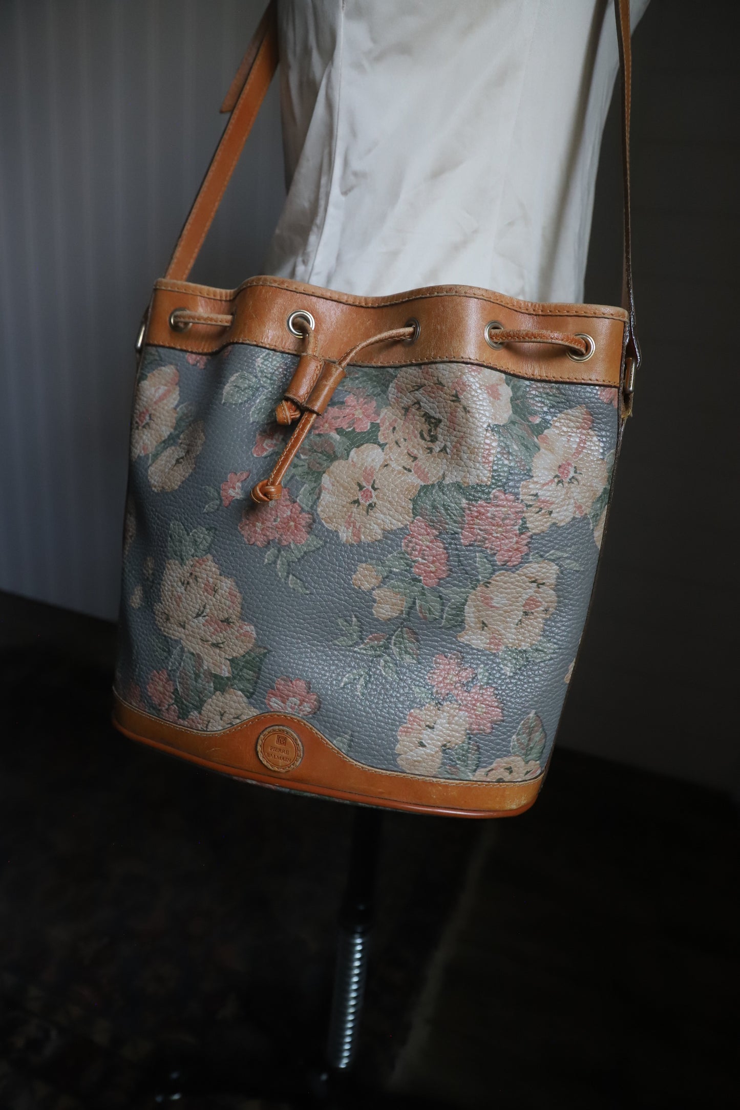 Pierre Balmain vintage 90’s floral bag