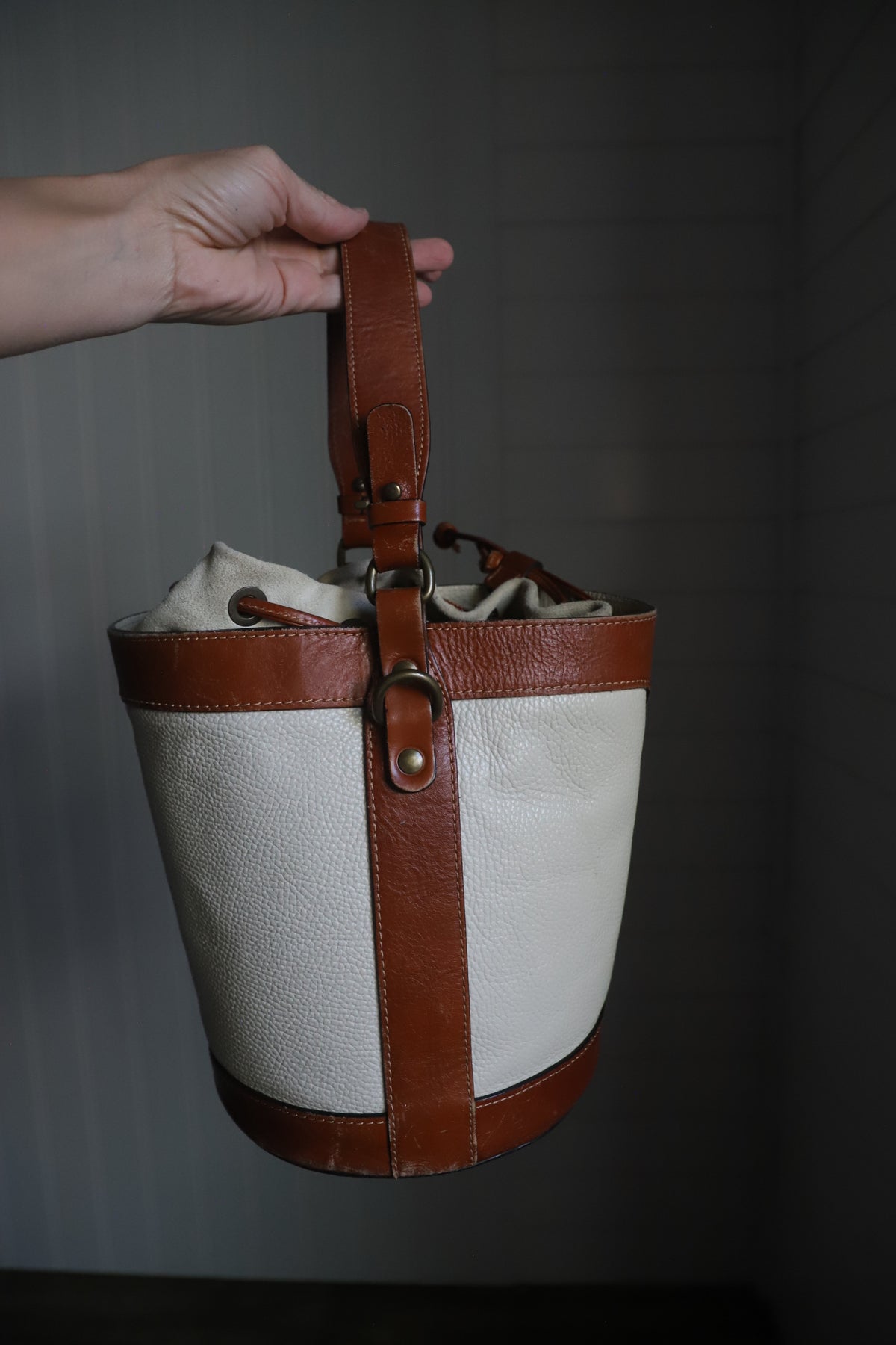 Vintage A. Bellucci leather bucket bag with crossbody strap