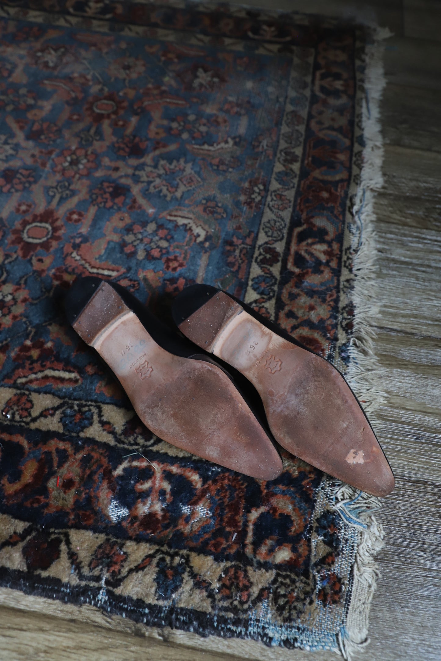 Manolo Blahnik leather flats size 36.5