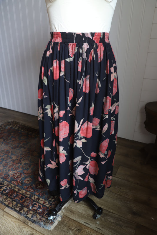 Vintage floral skirt size M