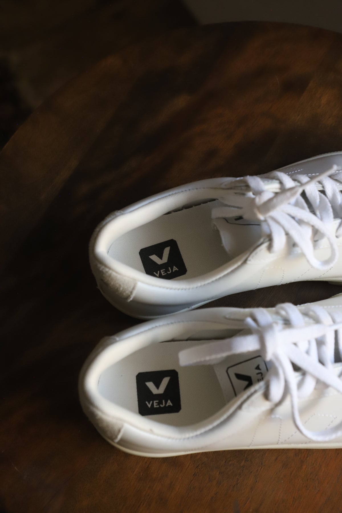 Classic Veja sneakers size 8