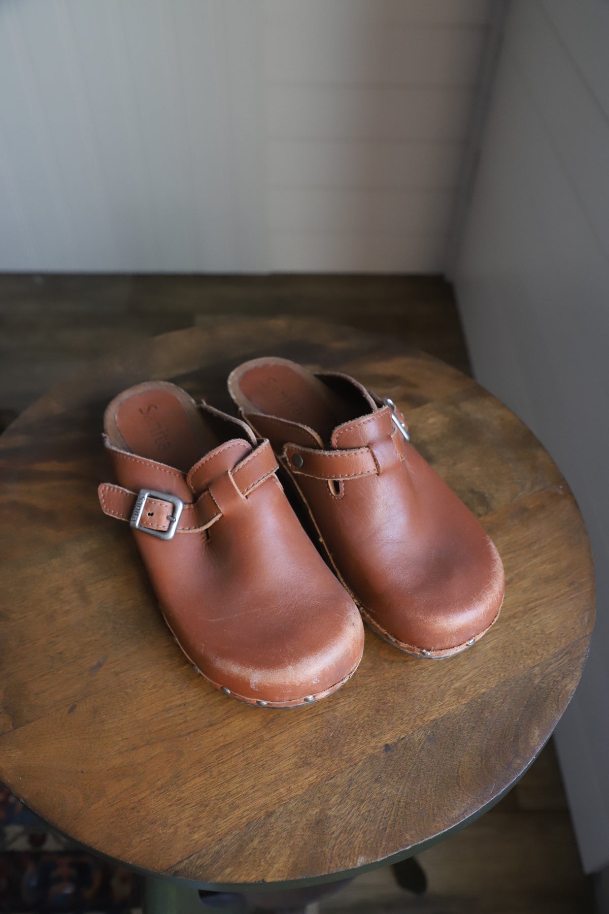 Sanita leather clogs size 40