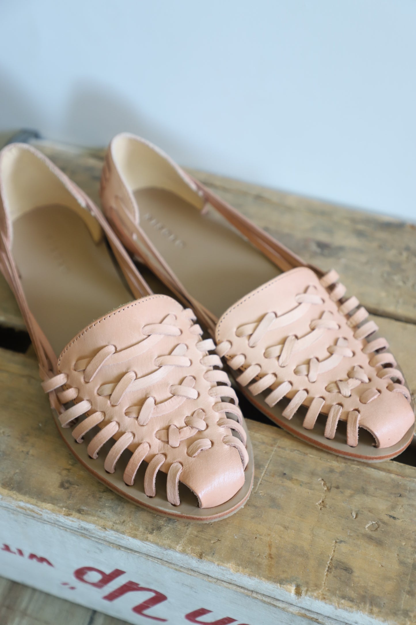 Nisolo Haurache sandals size 9.5