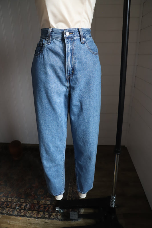 Levi High Loose Taper denim size 26