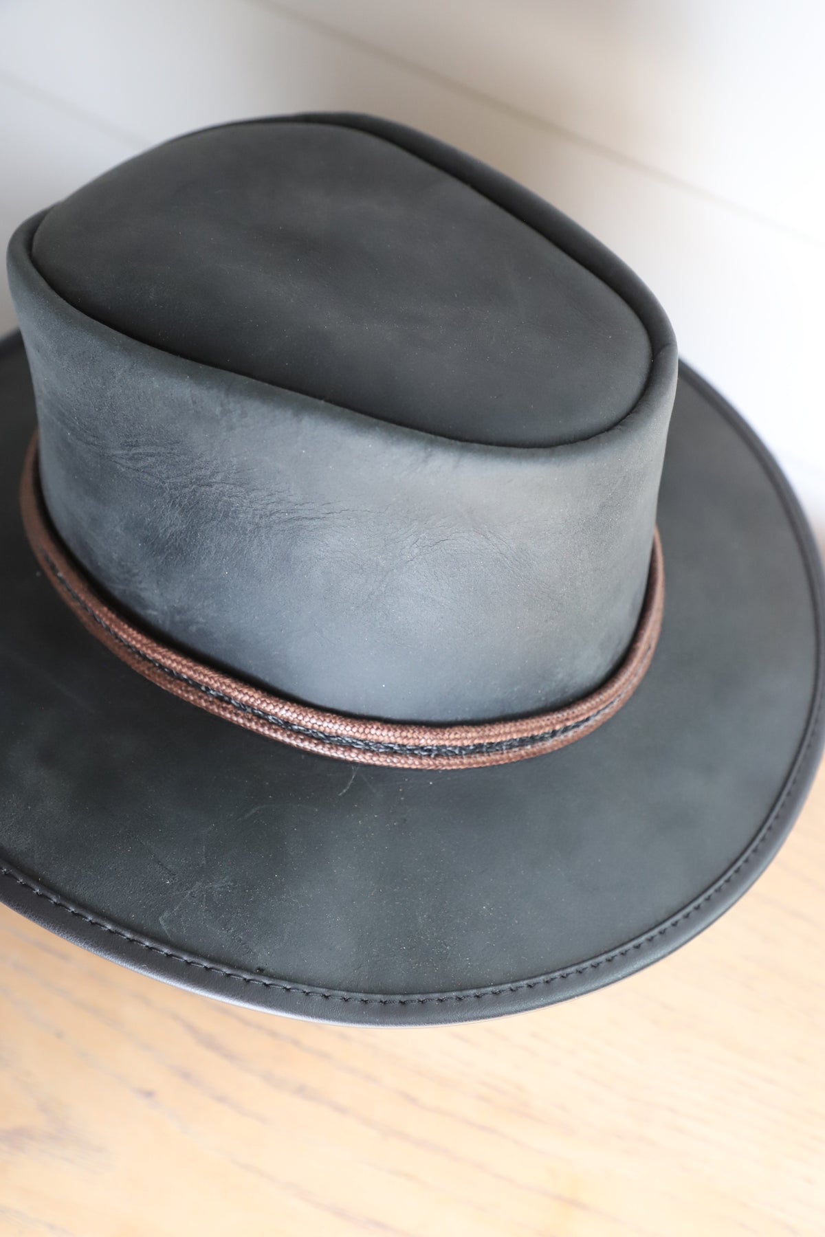 Overland made in USA leather hat size medium