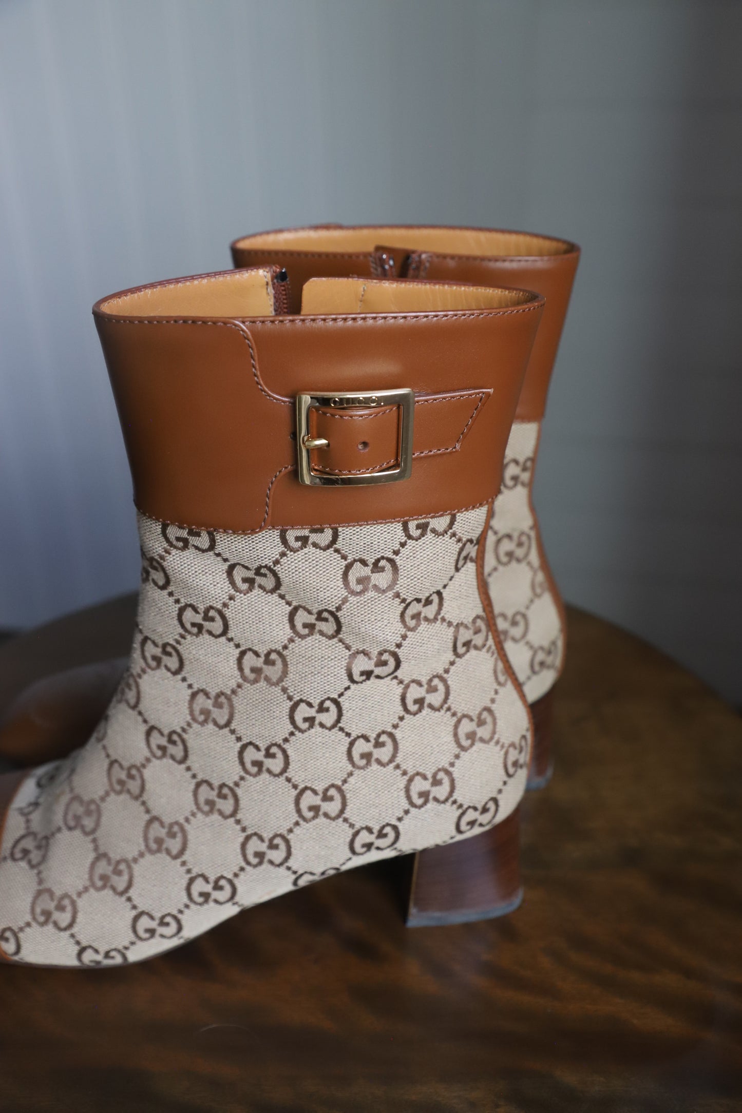 Gucci Canvas and Leather boots size 39