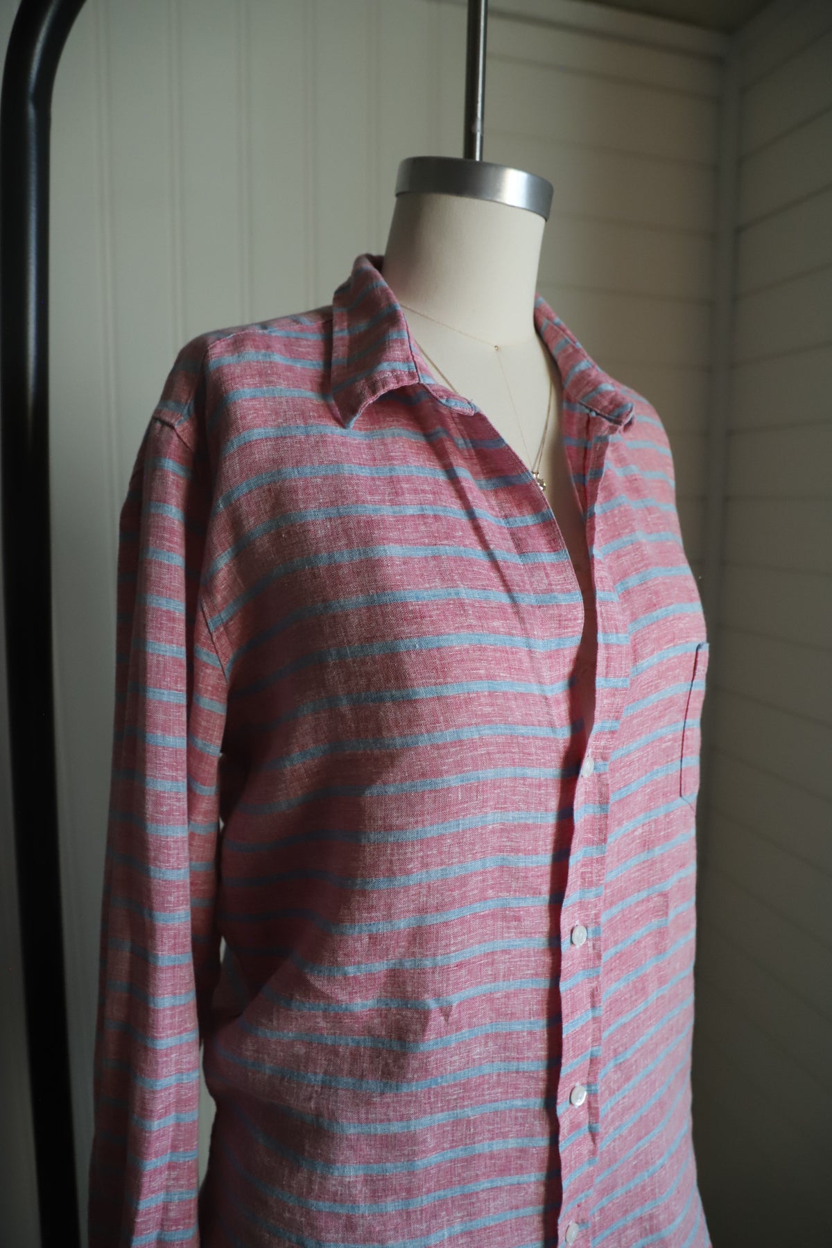 Frank and Eileen linen shirt size M