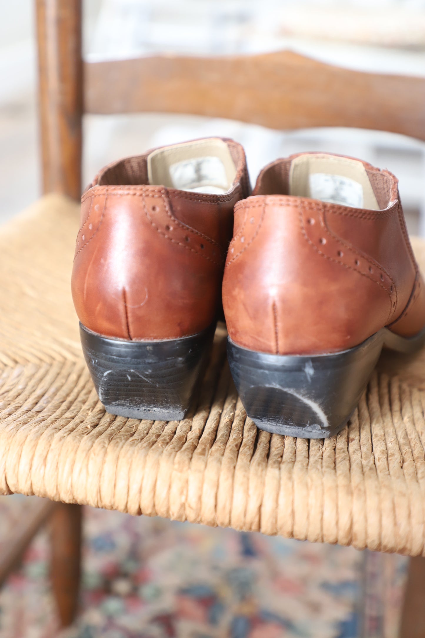 Vintage Dingo leather booties size 8.5