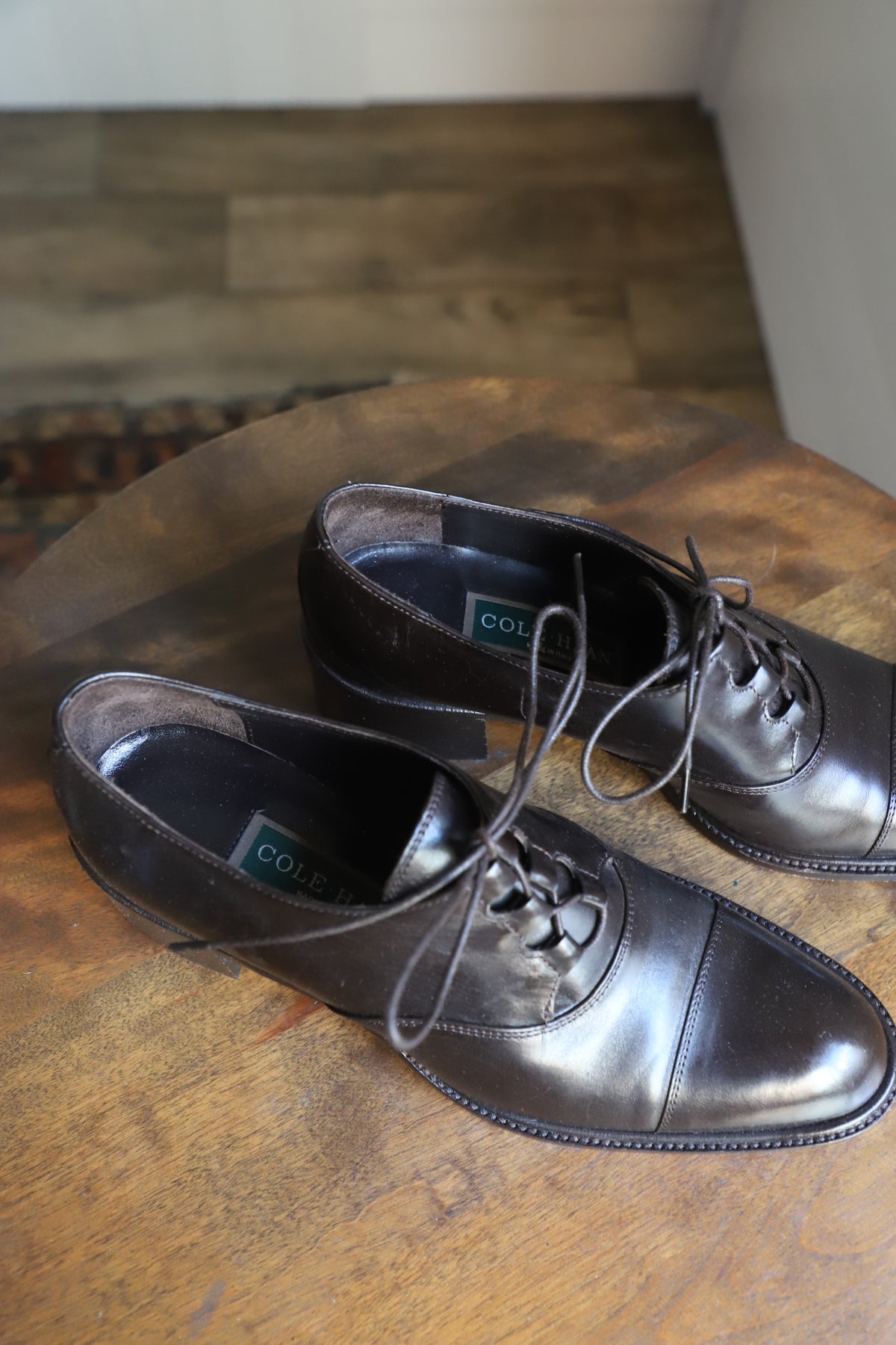 Vintage Cole Haan heeled oxfords