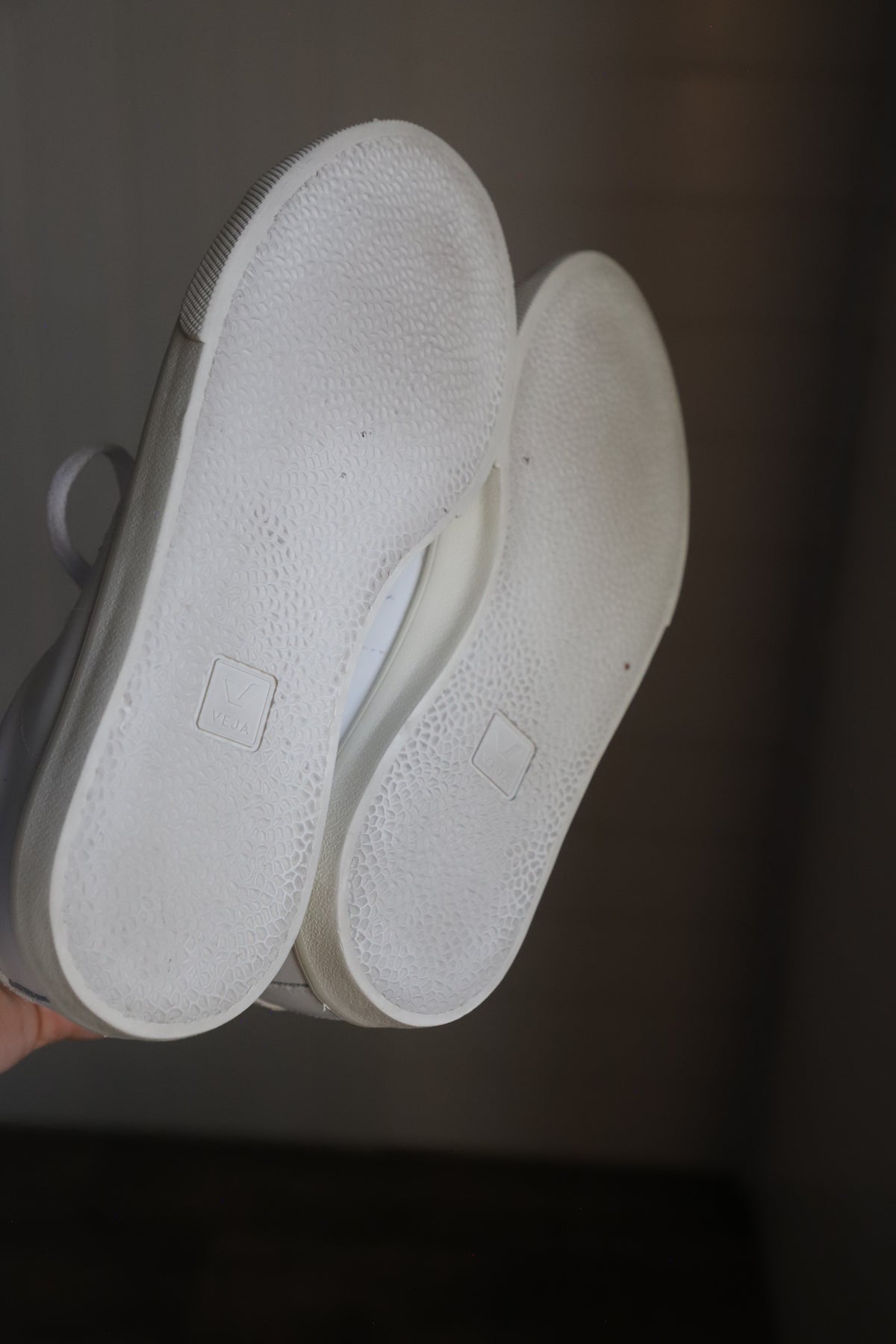 Classic Veja sneakers size 8