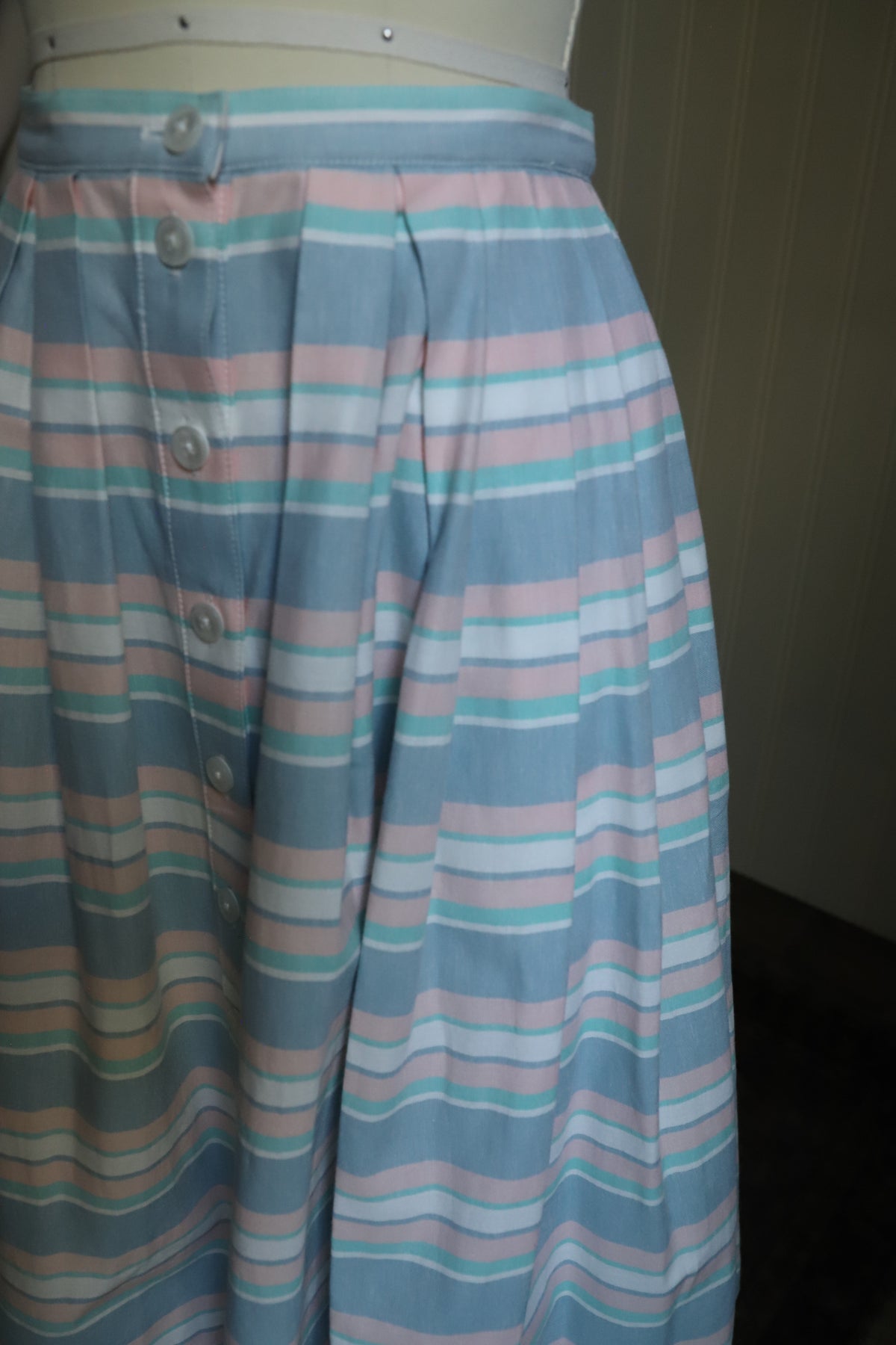 Brooks Brothers striped cotton/linen skirt size 4