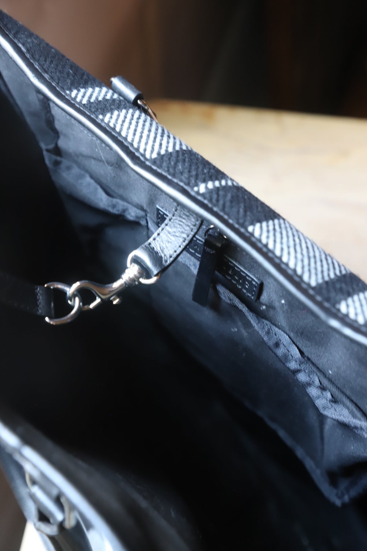 Y2K Banana Republic wool and leather tote bag