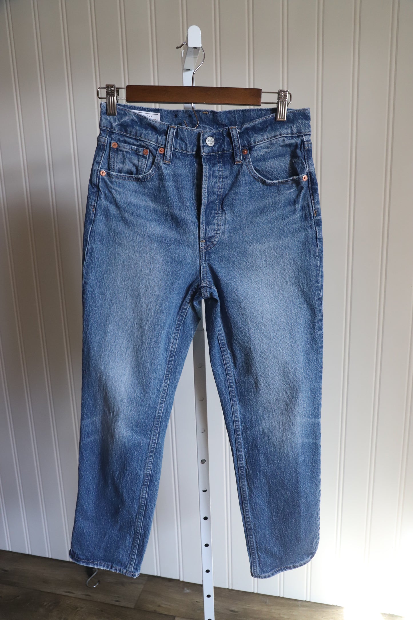 Gap cheeky straight high rise denim size 27/4