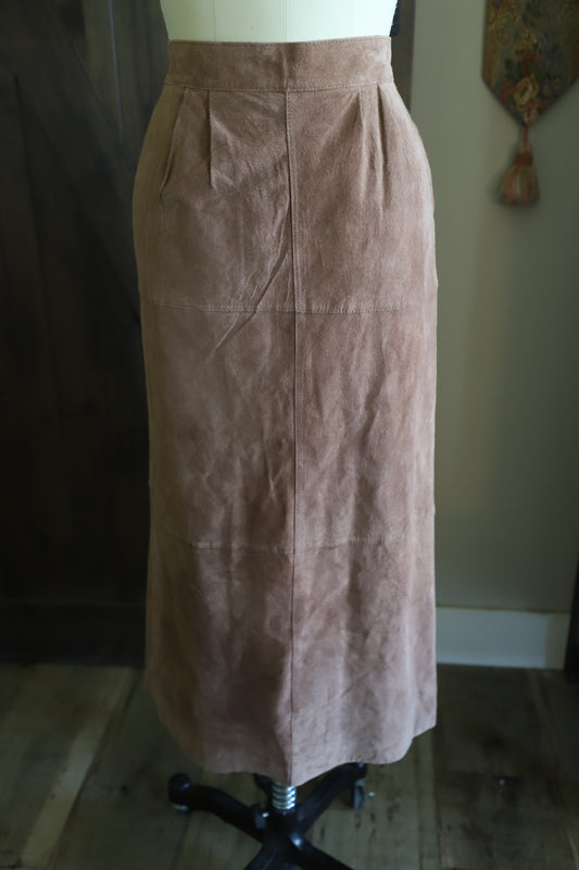 Vintage suede skirt size 10 (28” waist)