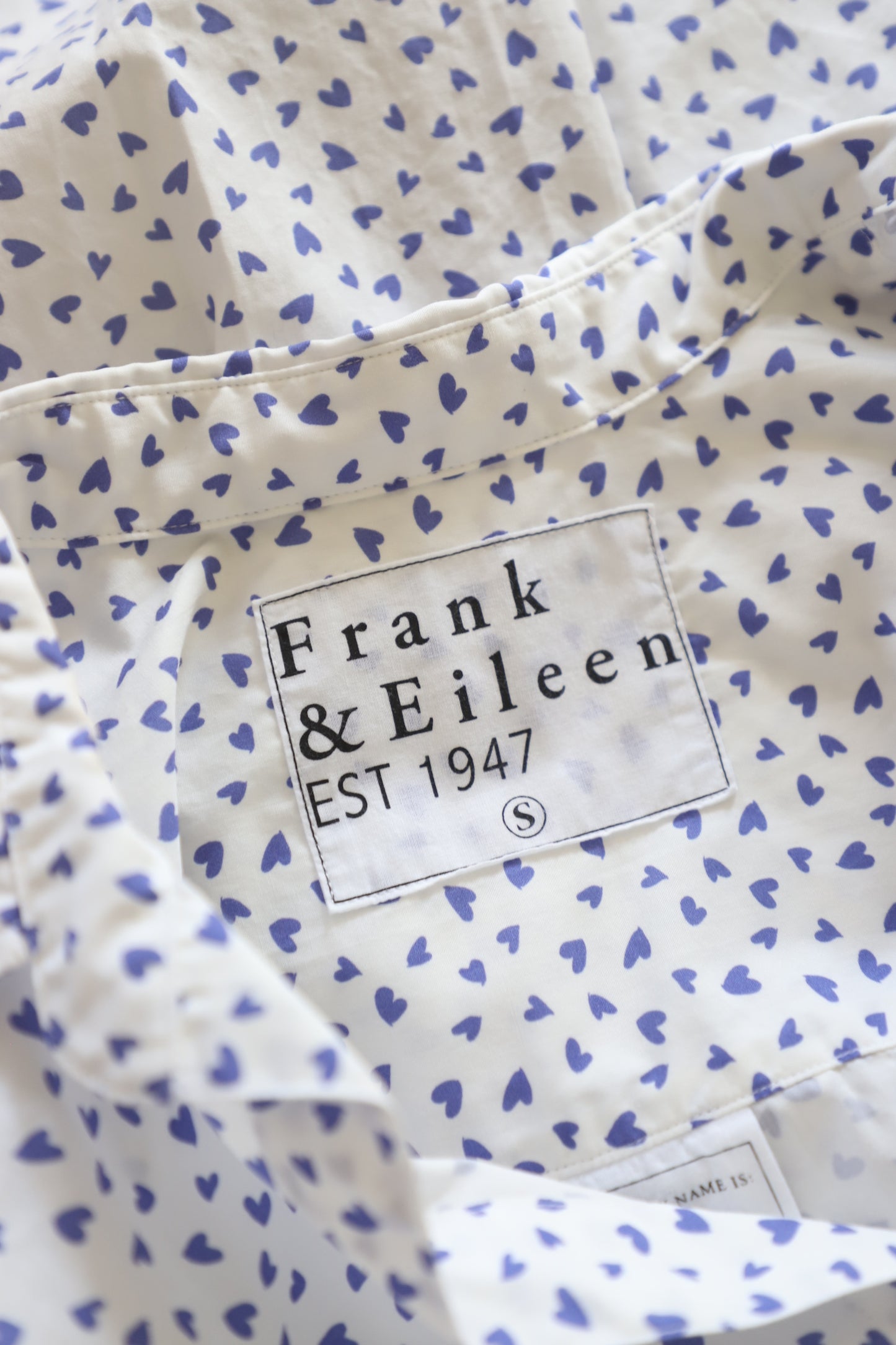 Frank and Eileen button down size S