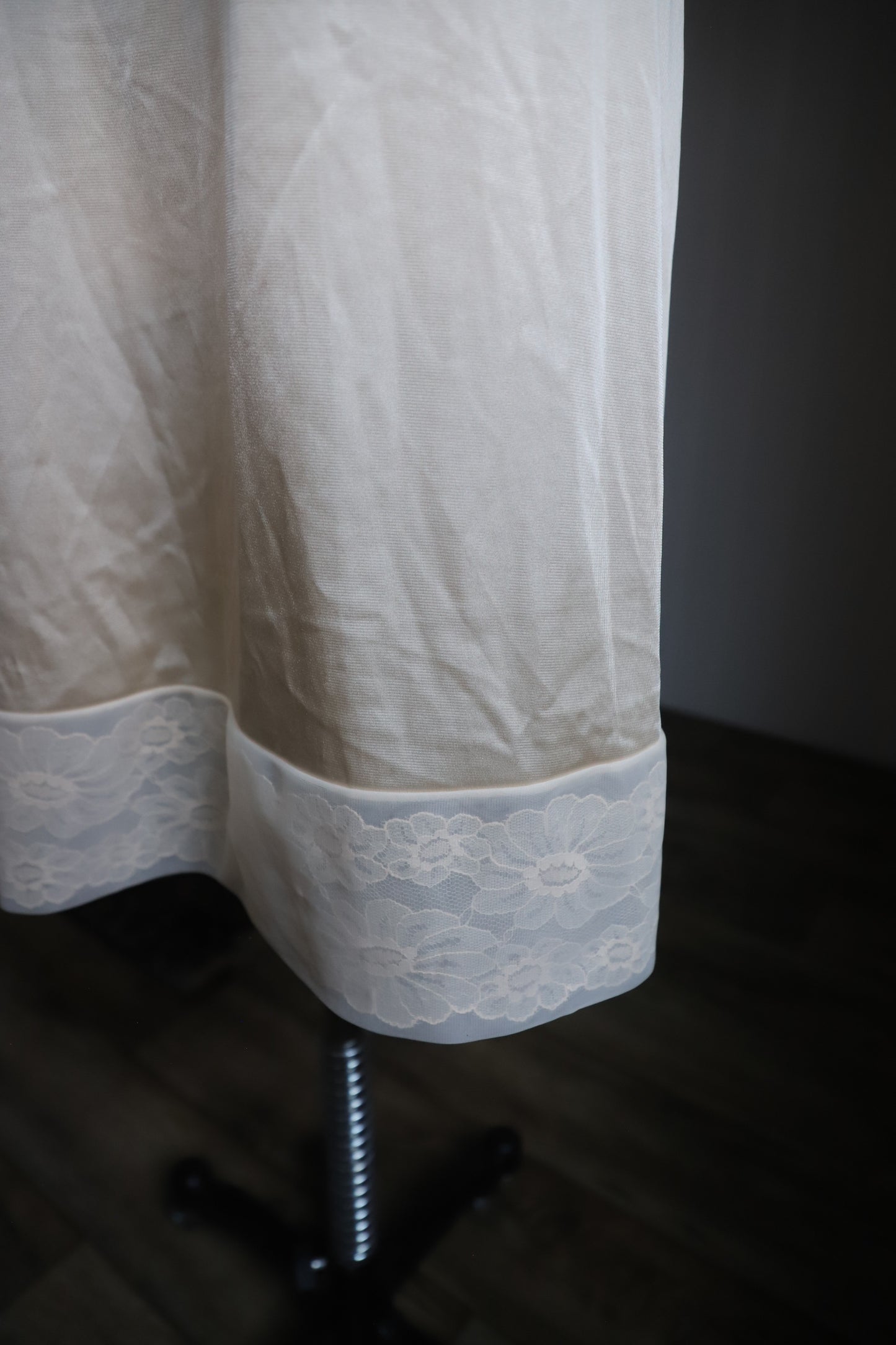 Vintage full slip size 34