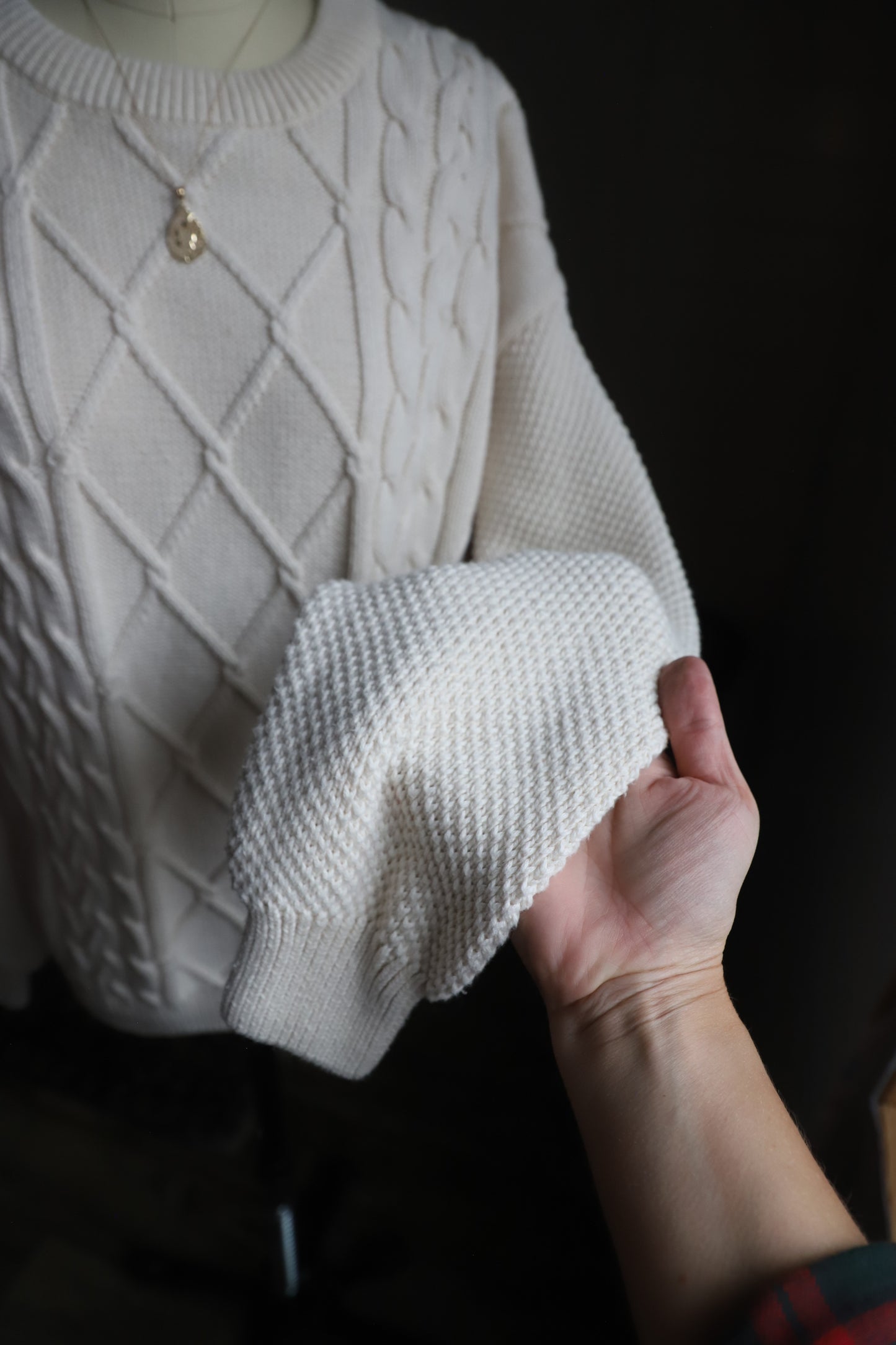 Vintage cable knit 100% cotton sweater (see description for sizing)