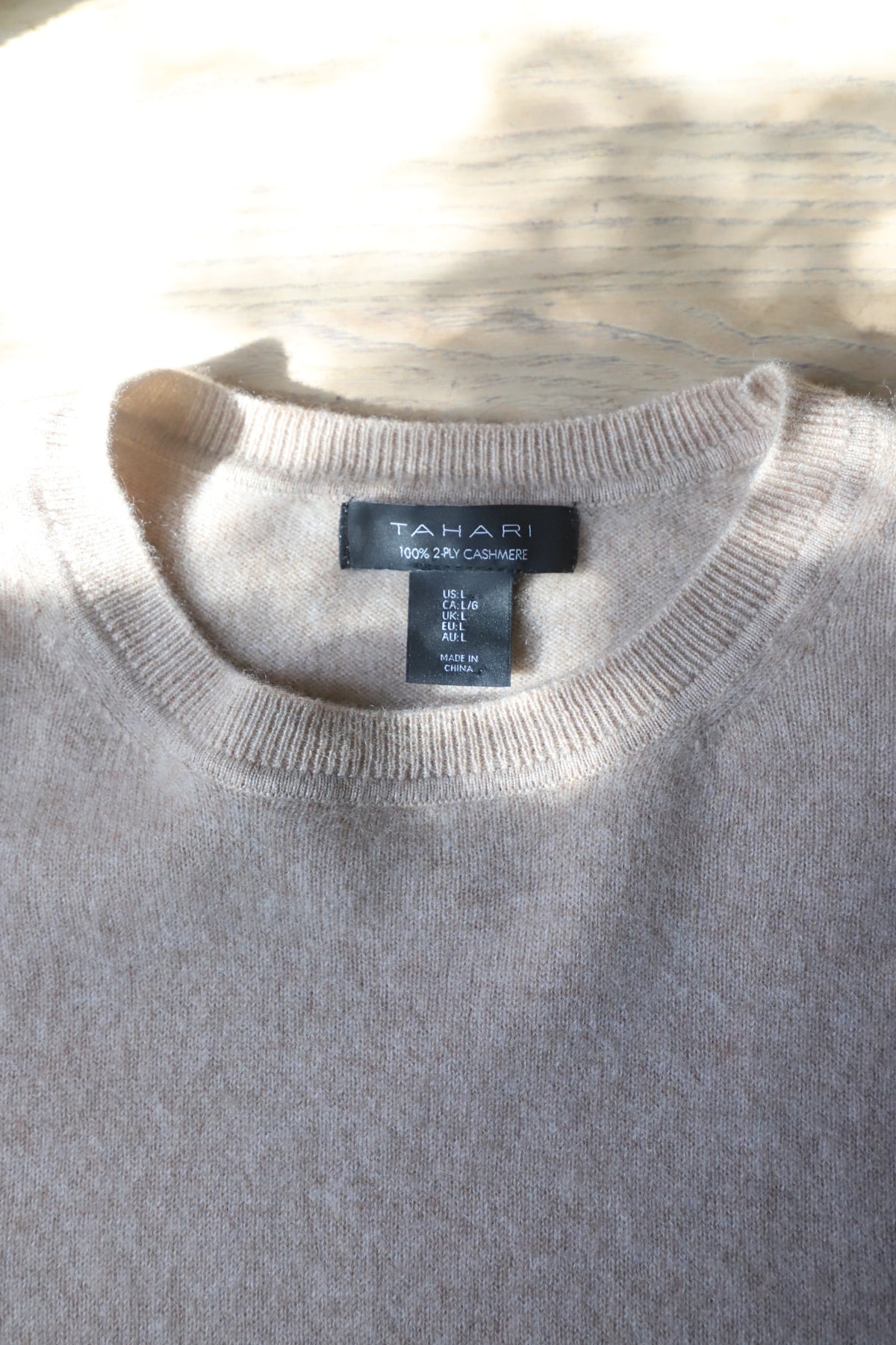 Tahari 100% cashmere sweater size L