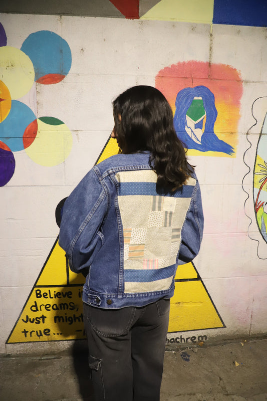 Vintage 1970’s one of a kind (dark wash) Levis brand antique quilt patched jacket (see description for size)