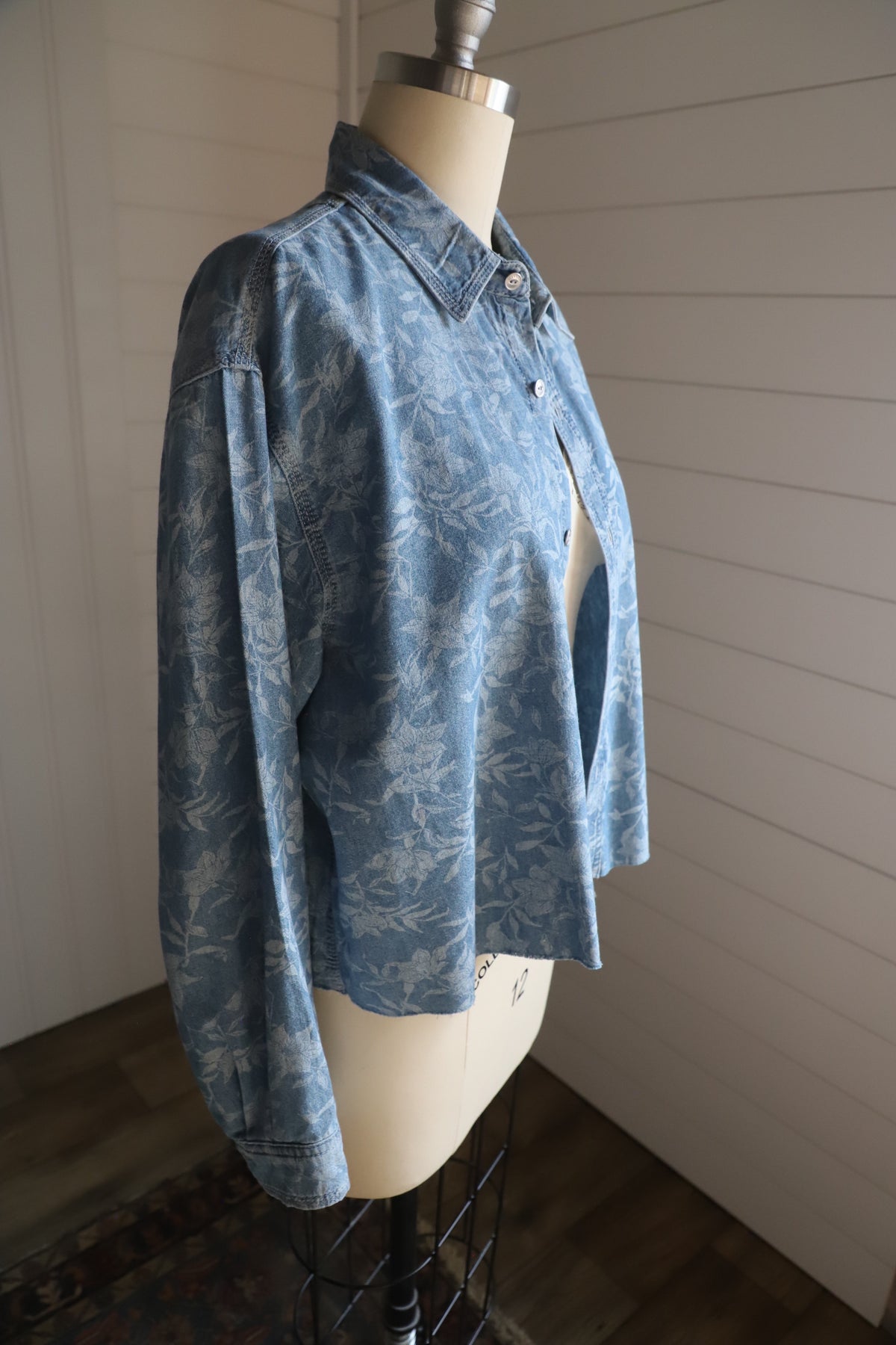Rag and Bone floral cropped chambray size XL