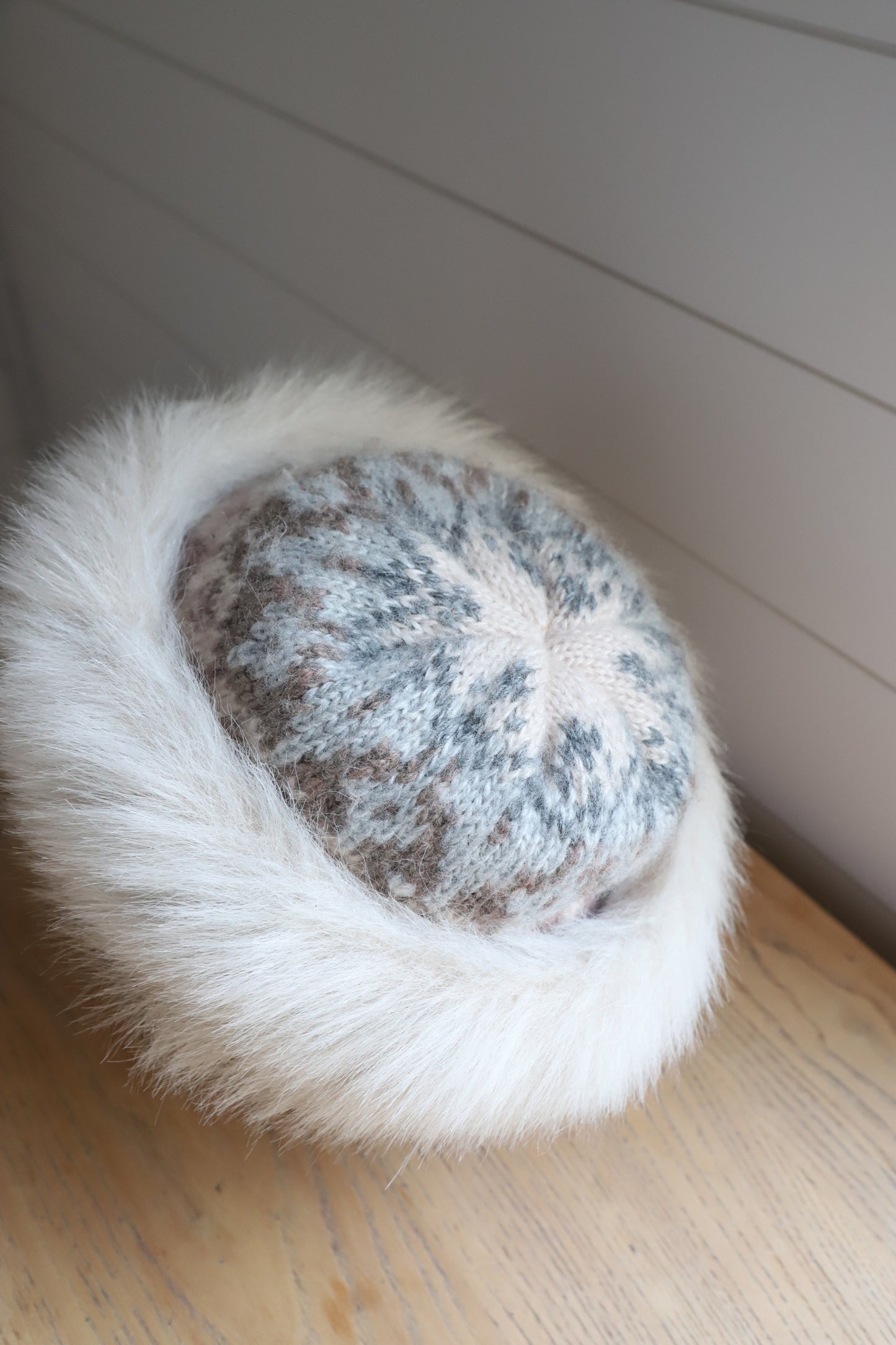 Vintage faux fur trimmed hat