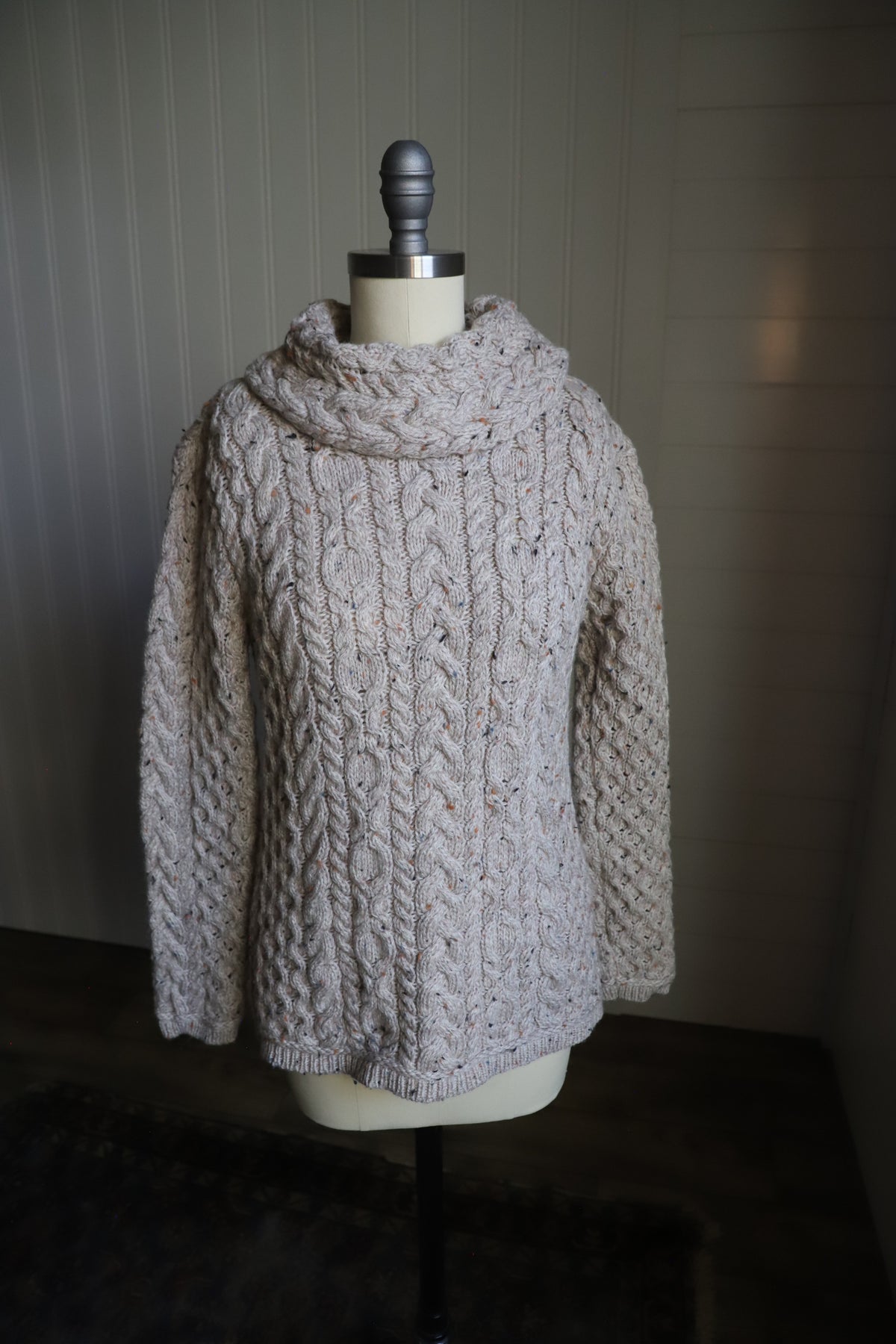 Irish wool sweater size small