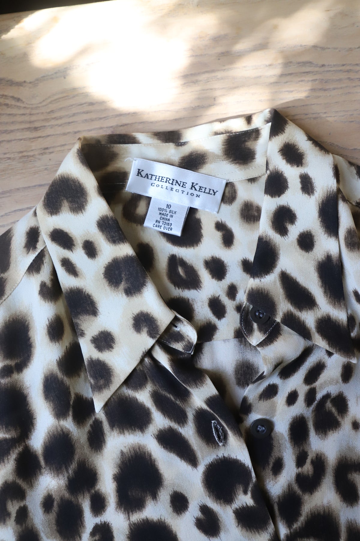 Vintage 100% silk leopard print shirt size 10
